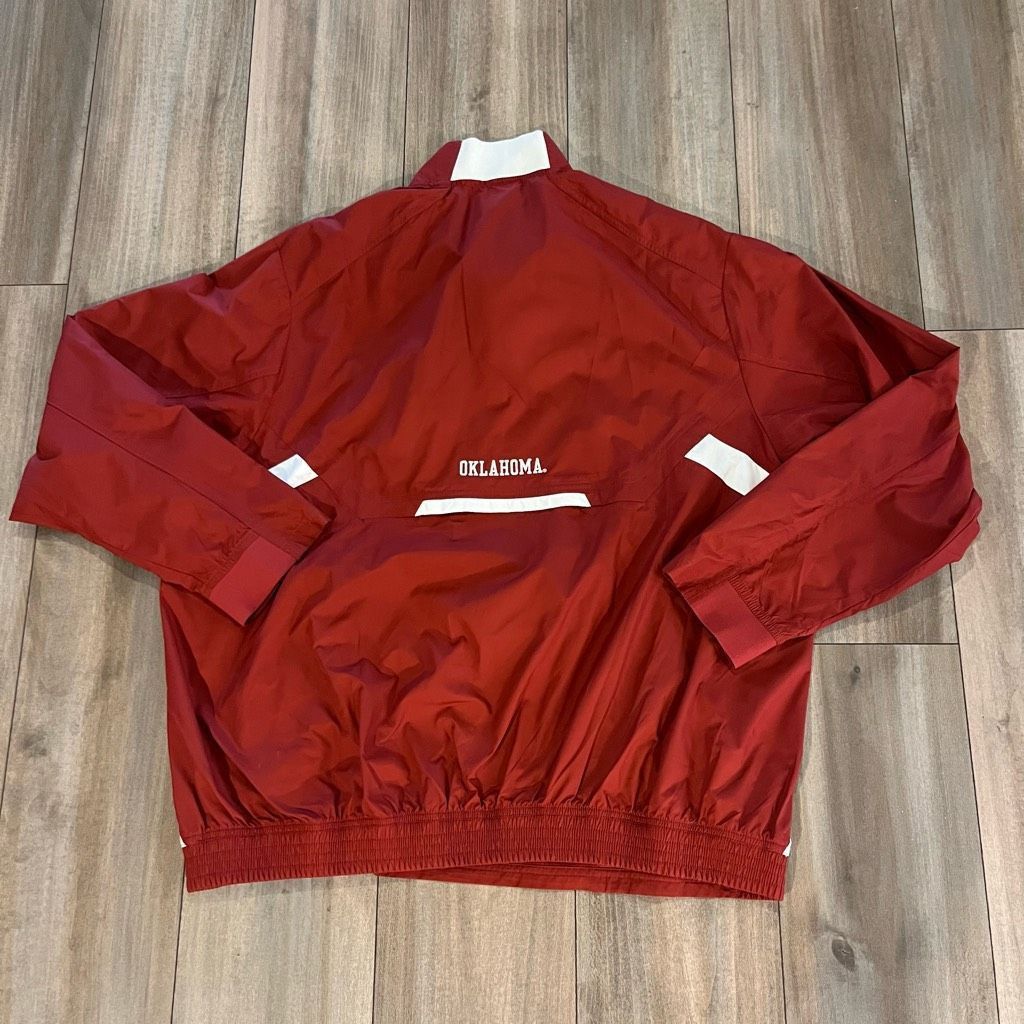 Jordan Brand Nike Oklahoma Red Athletic Pullover Hoodie Men Large Size US L / EU 52-54 / 3 - 6 Thumbnail