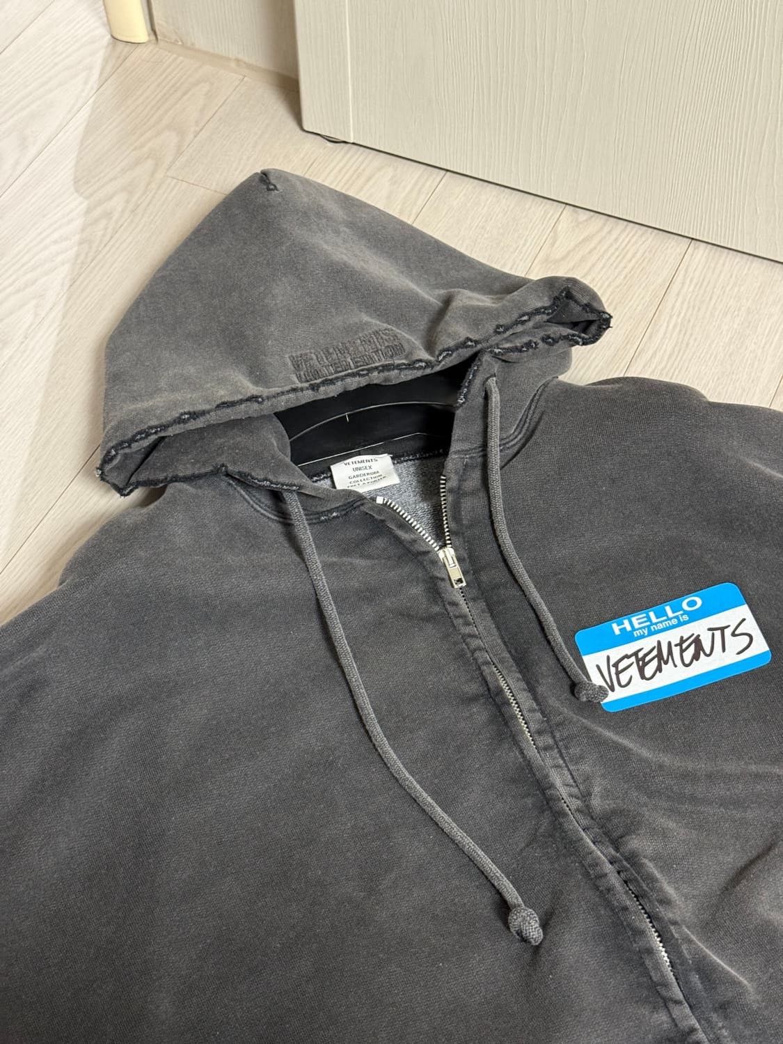 Vetements Vetements ‘My Name Is’ Zip Hoodie Size US M / EU 48-50 / 2 - 4 Thumbnail