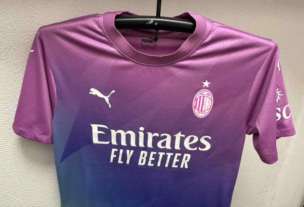 Puma Milan ACM Puma stripped soccer jersey L sz Size US L / EU 52-54 / 3 - 7 Thumbnail