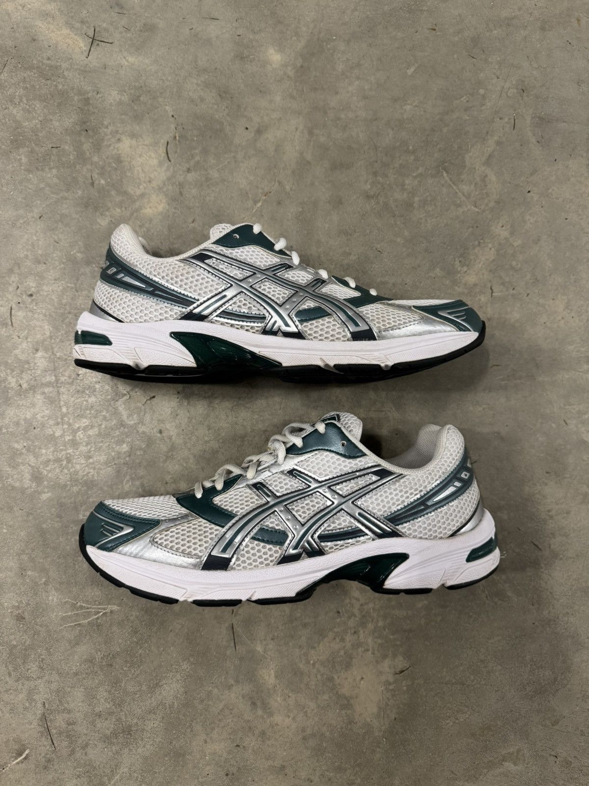 Asics Asics Gel 1130 White Emerald Green Size 11.5 Size US 11.5 / EU 44-45 - 2 Thumbnail