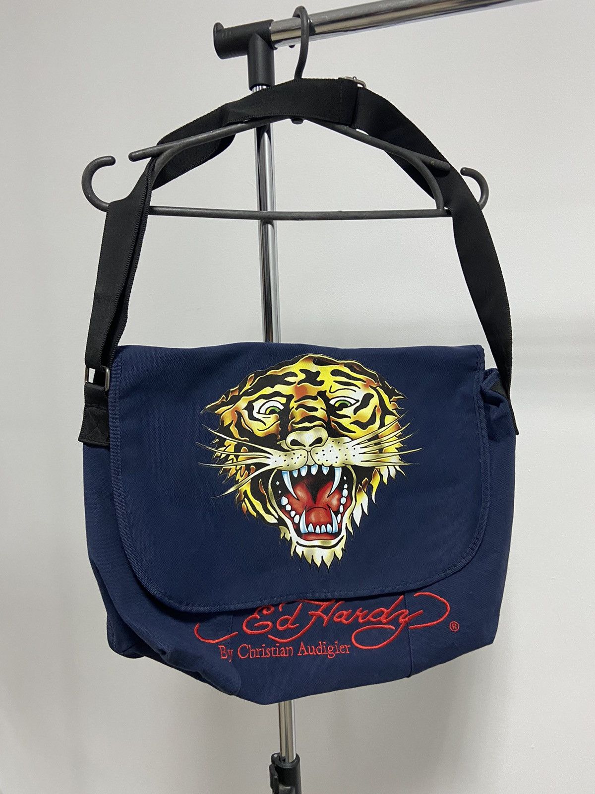 Ed Hardy × Vintage Ed Hardy Vintage Bag Shoulder Big Print Logo tiger 🐯 Size ONE SIZE - 1 Thumbnail