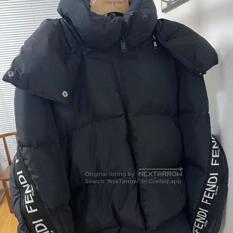 Fendi Fendi Women's Black Down Jacket with Logo . Size L / US 10 / IT 46 - 1 Thumbnail
