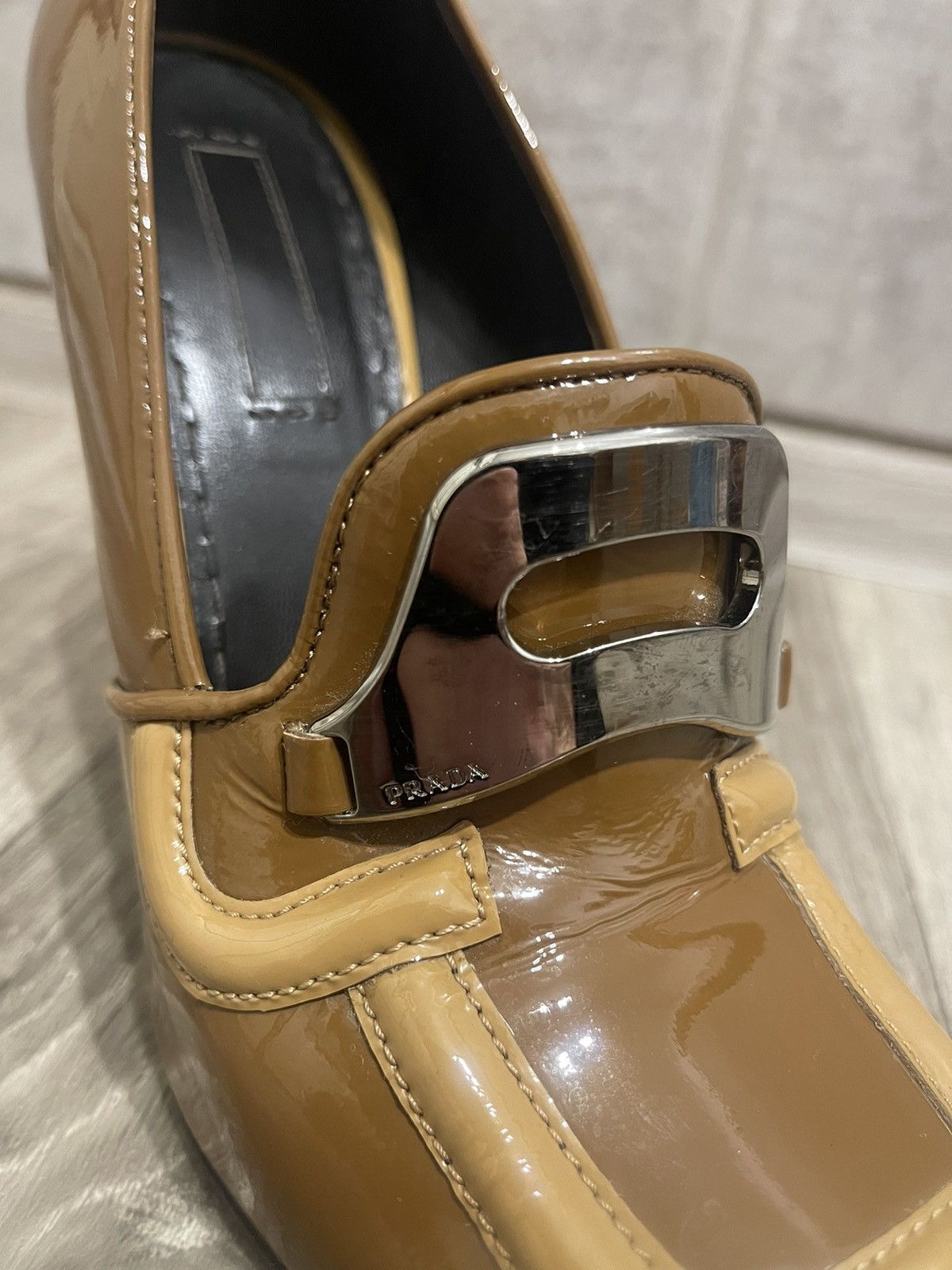 Prada PRADA CALZATURE DONNA PATENT LEATHER HEELS CAMELLO SIZE 39 Size US 9 / IT 39 - 20 Thumbnail