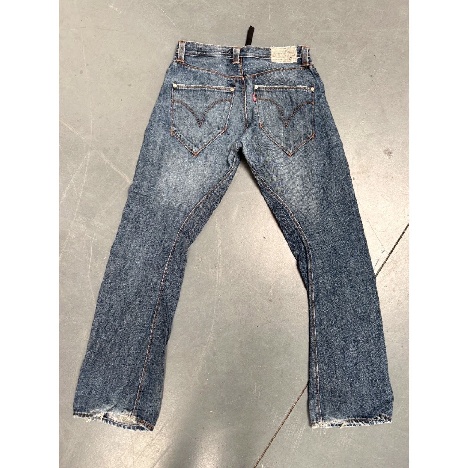 Levi's VINTAGE Levi's Engineered Jeans 31x34 Men Wide-Leg 90s Twisted Dark Denim Blue W31 L34 Leather Logo Button Fringe Vintage Yes/No? Size US 31 - 3 Thumbnail