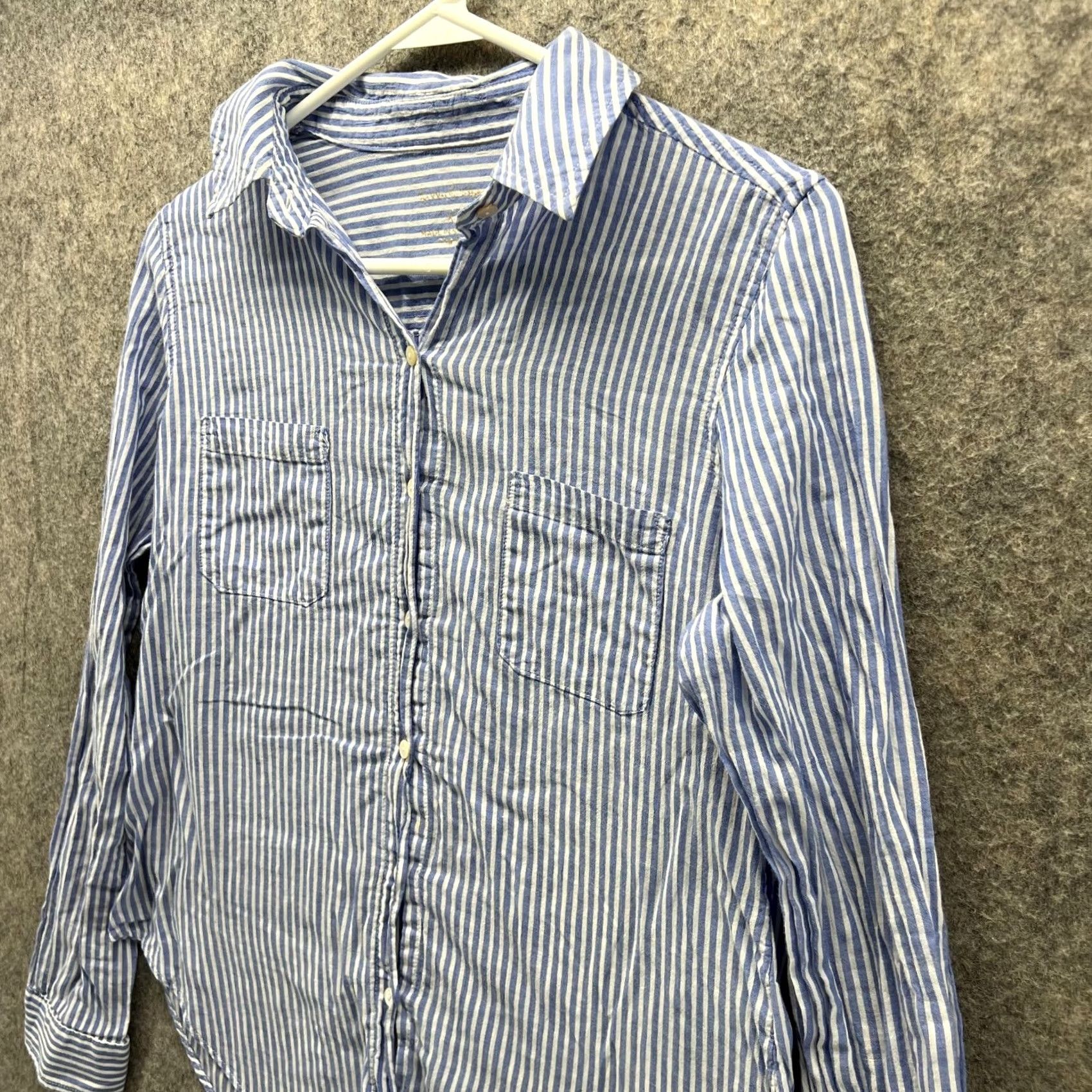 Lilly Pulitzer Lilly Pulitzer Shirt Women XS Blue Striped Cotton Button-Up Preppy Classic Casual Spring/Summer/Winter Womens Size XS / US 0-2 / IT 36-38 - 4 Thumbnail