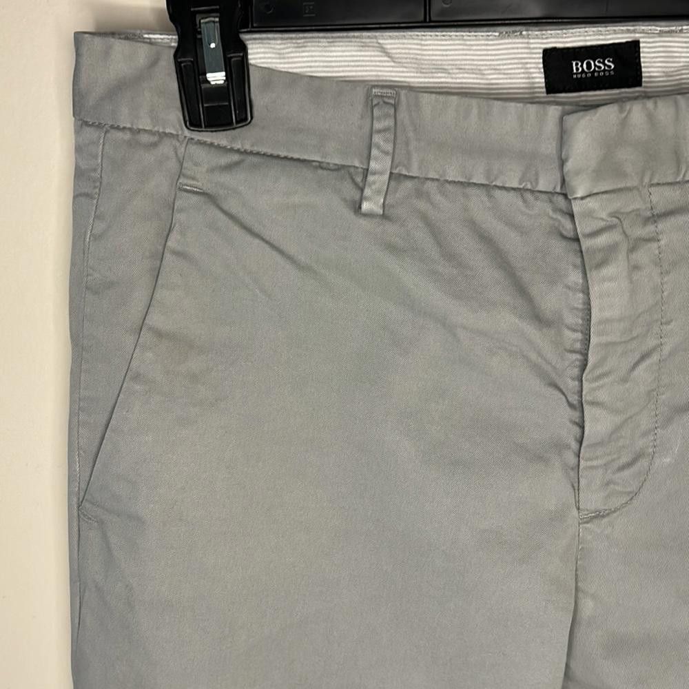 Hugo Boss Hugo Boss - Slim Stretch Chinos - 32R - 97% ctn 3% elastic Size US 32 / EU 48 - 1 Thumbnail