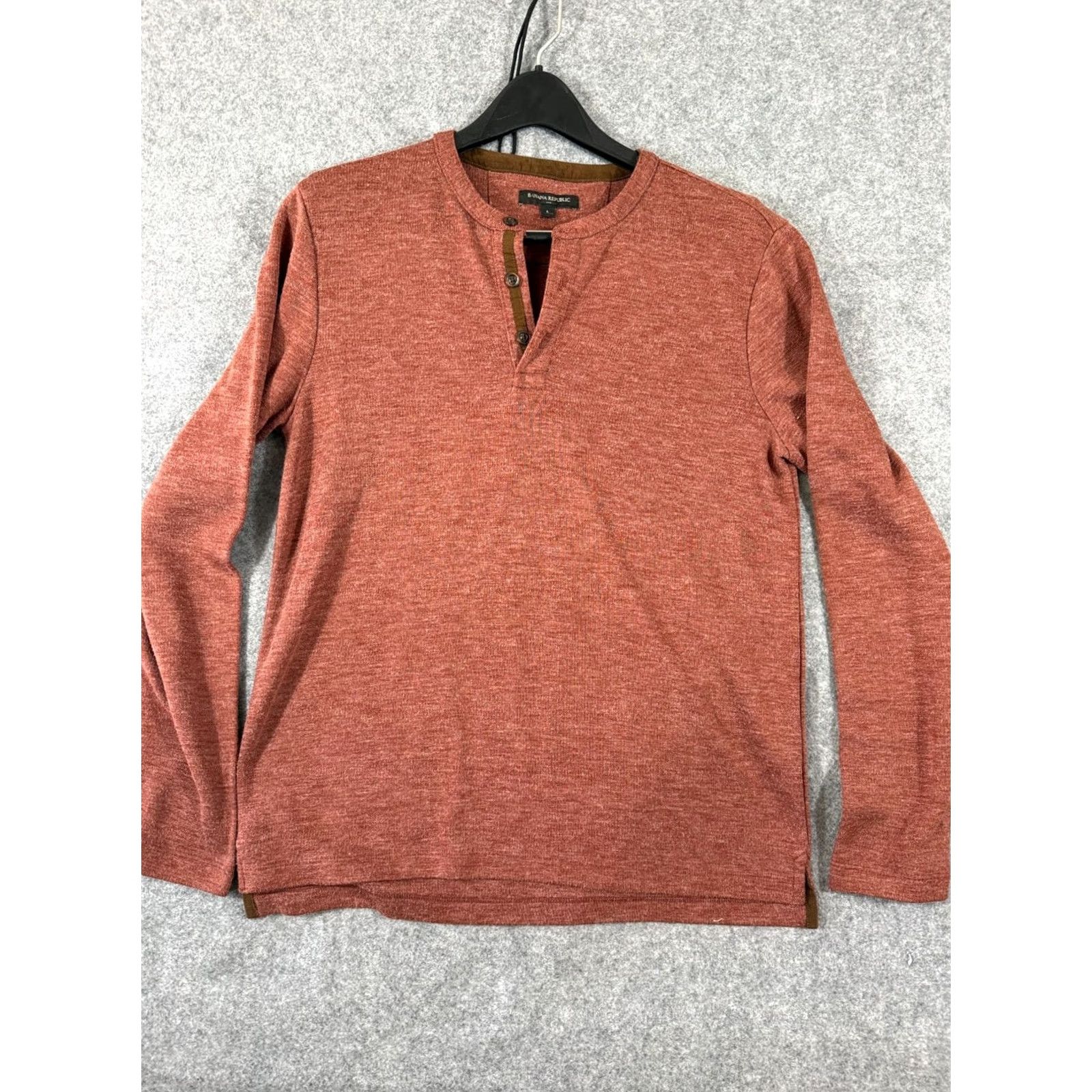 Banana Republic VINTAGE? No. Banana Republic Henley Sweater Mens L Heather Red Knit Long Sleeve Pullover Size US L / EU 52-54 / 3 - 3 Thumbnail