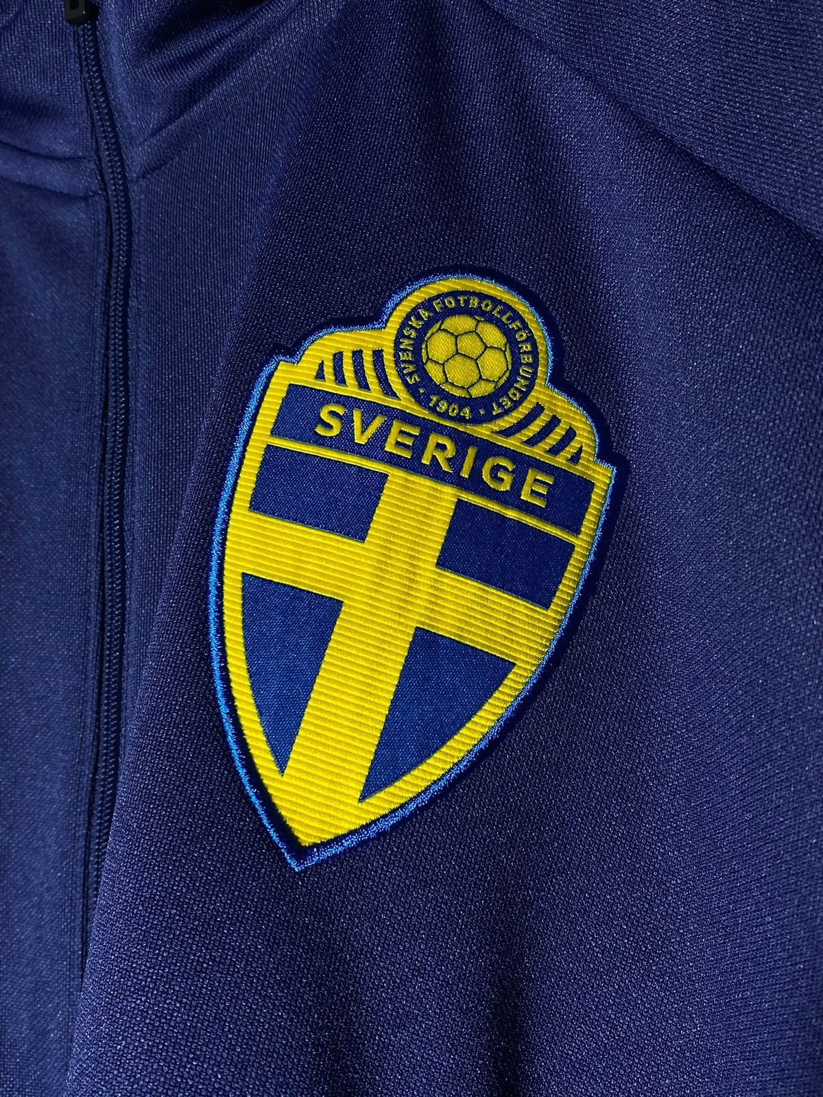Adidas Adidas Sweden National Team Training Track Top 1/4 zip Size US L / EU 52-54 / 3 - 3 Thumbnail