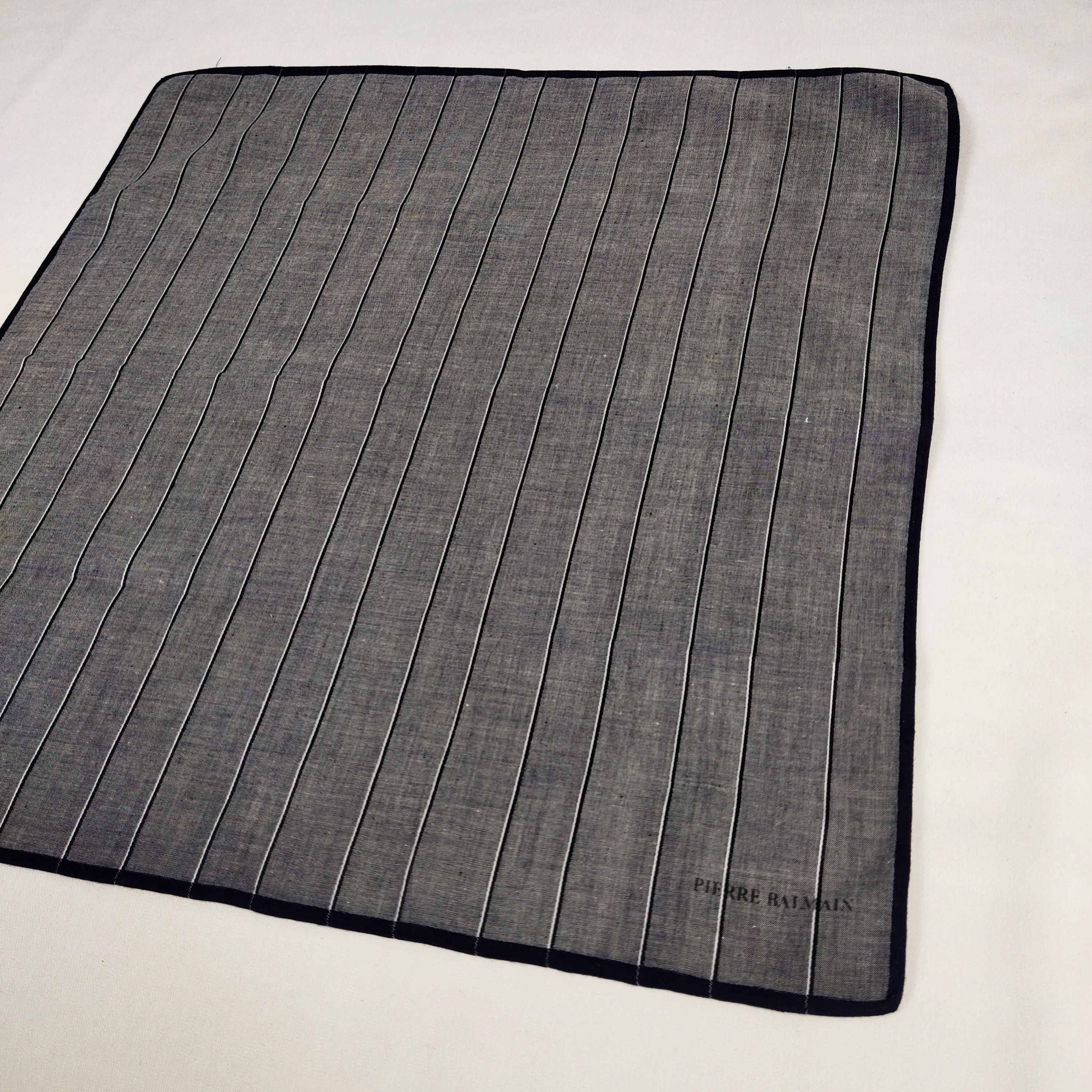 Pierre Balmain × Vintage Pierre Balmain Handkerchief / Neckerchief / Bandana FZ401 Size ONE SIZE - 4 Thumbnail