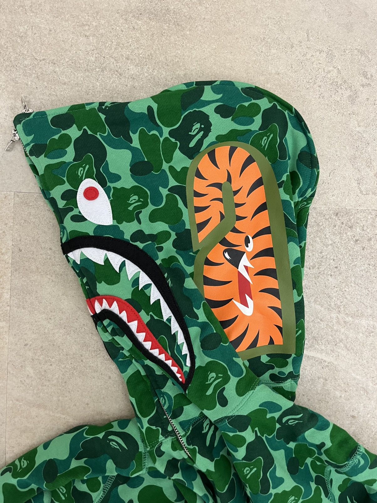 Bape Bape Shibuya only Green Camo Size US L / EU 52-54 / 3 - 4 Thumbnail
