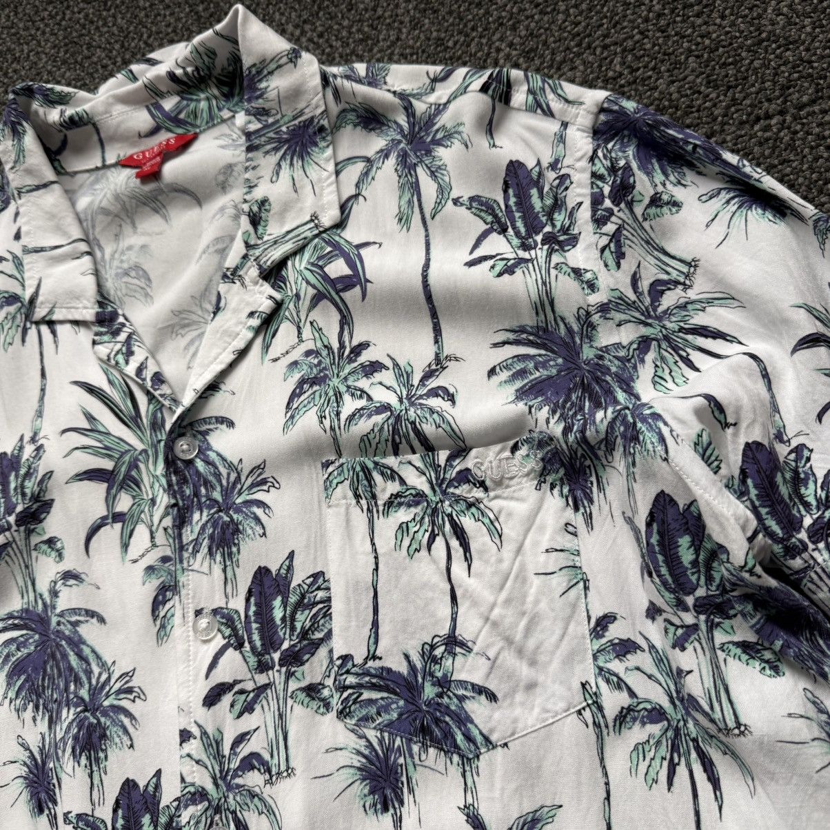 Guess Guess Tropical Palm Tree Short Sleeve Button-Up Shirt Size US L / EU 52-54 / 3 - 2 Thumbnail