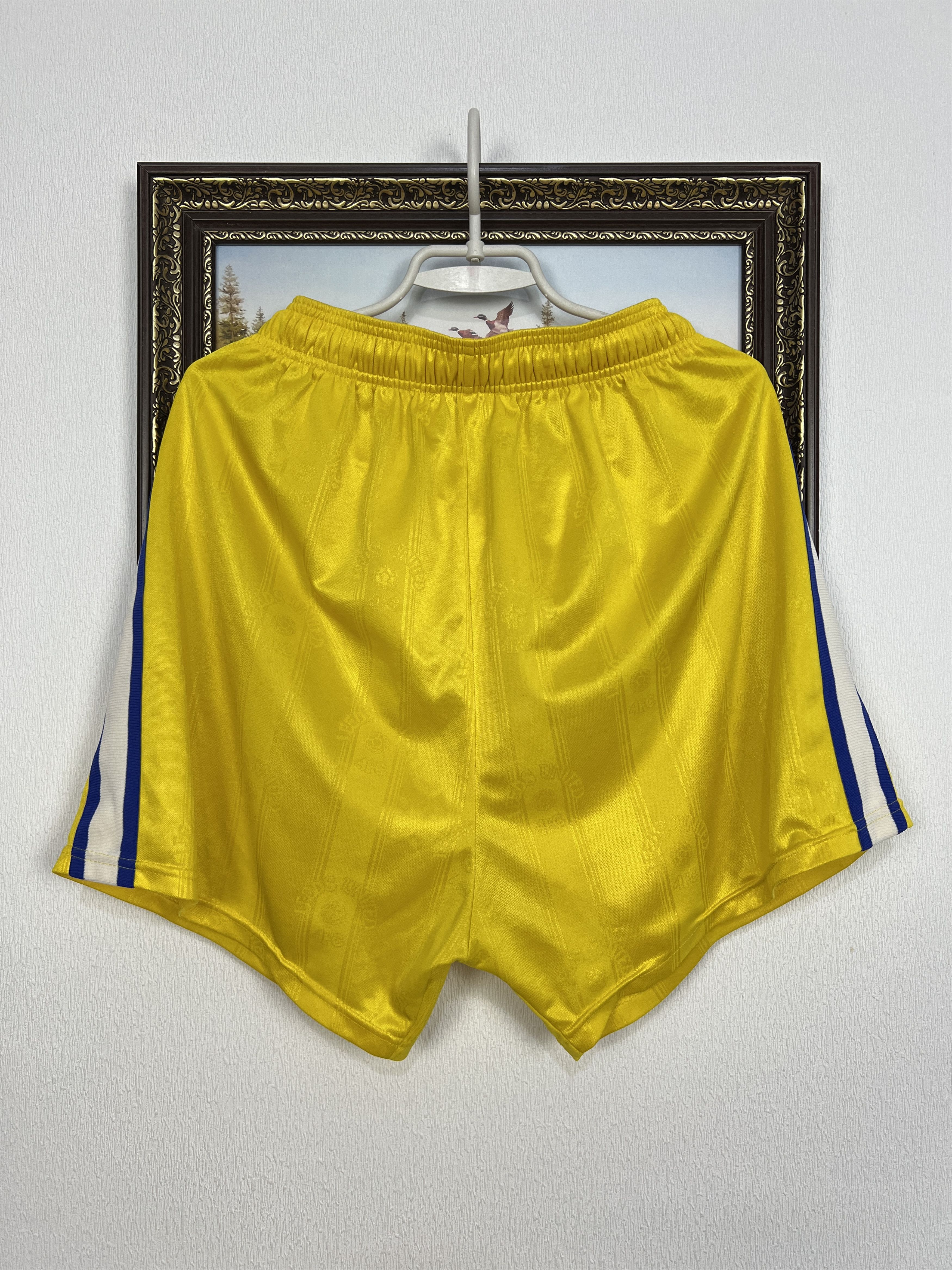 Puma Vintage 90's Puma Leeds United Football Shorts Soccer XL Size US 36 / EU 52 - 12 Thumbnail