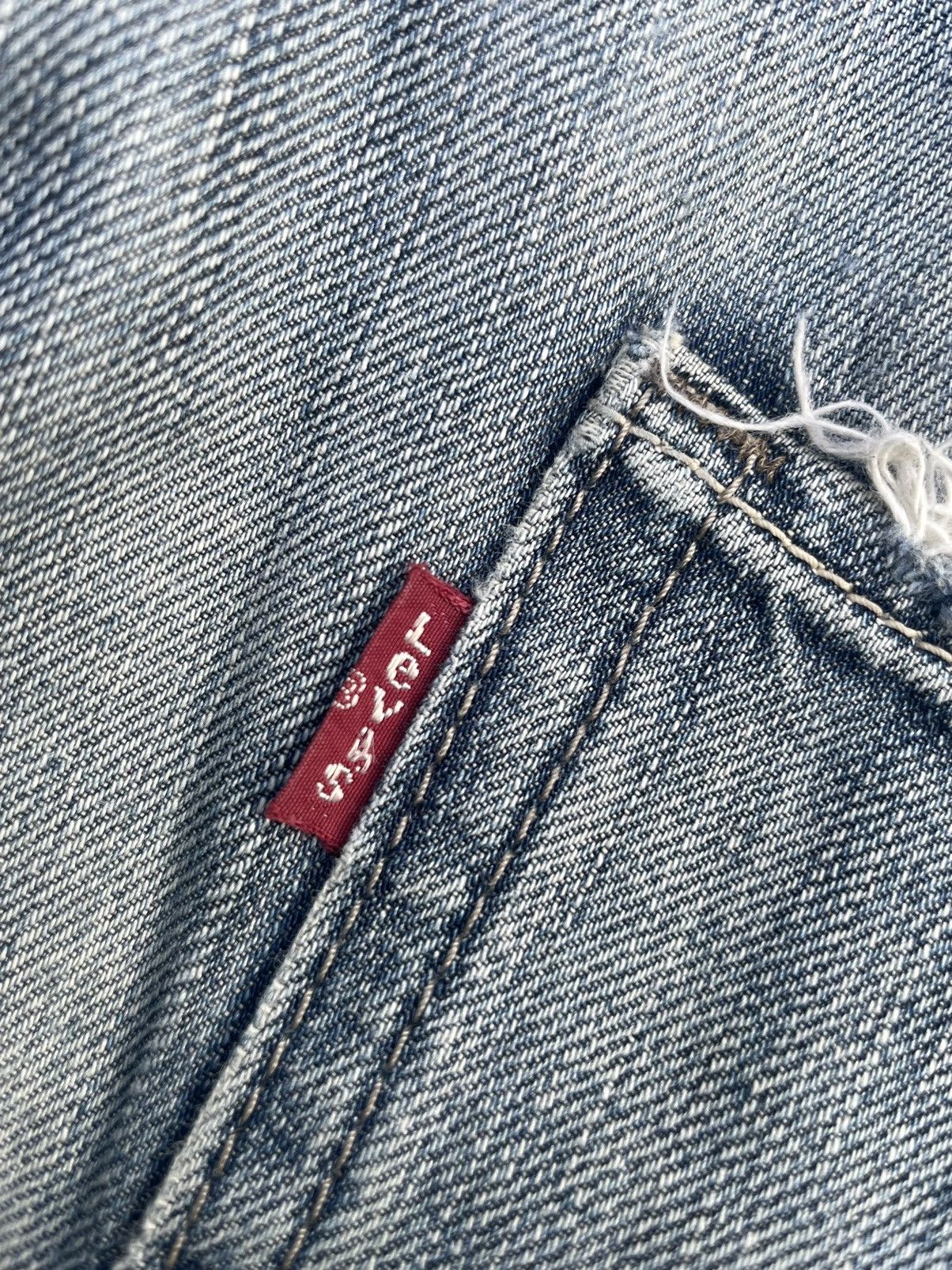 Levi's × Vintage Vintage 2008 Levis Lot 203 Faded & Distresed Size US 35 - 19 Thumbnail