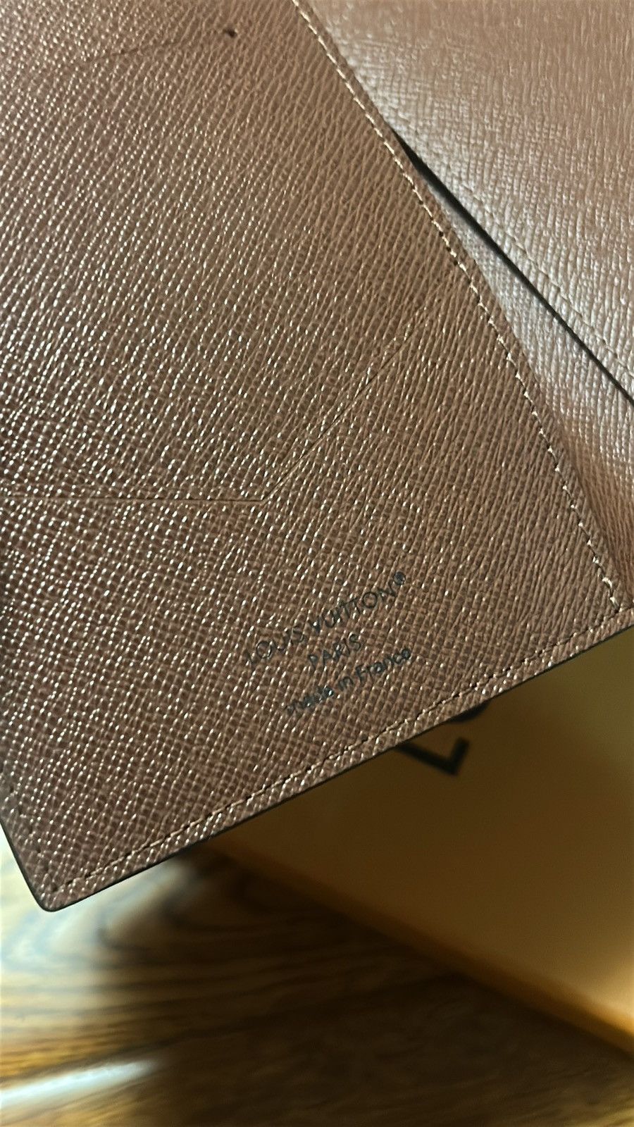 Louis Vuitton Louis Vuitton Monogram Passport Cover Size ONE SIZE - 4 Thumbnail