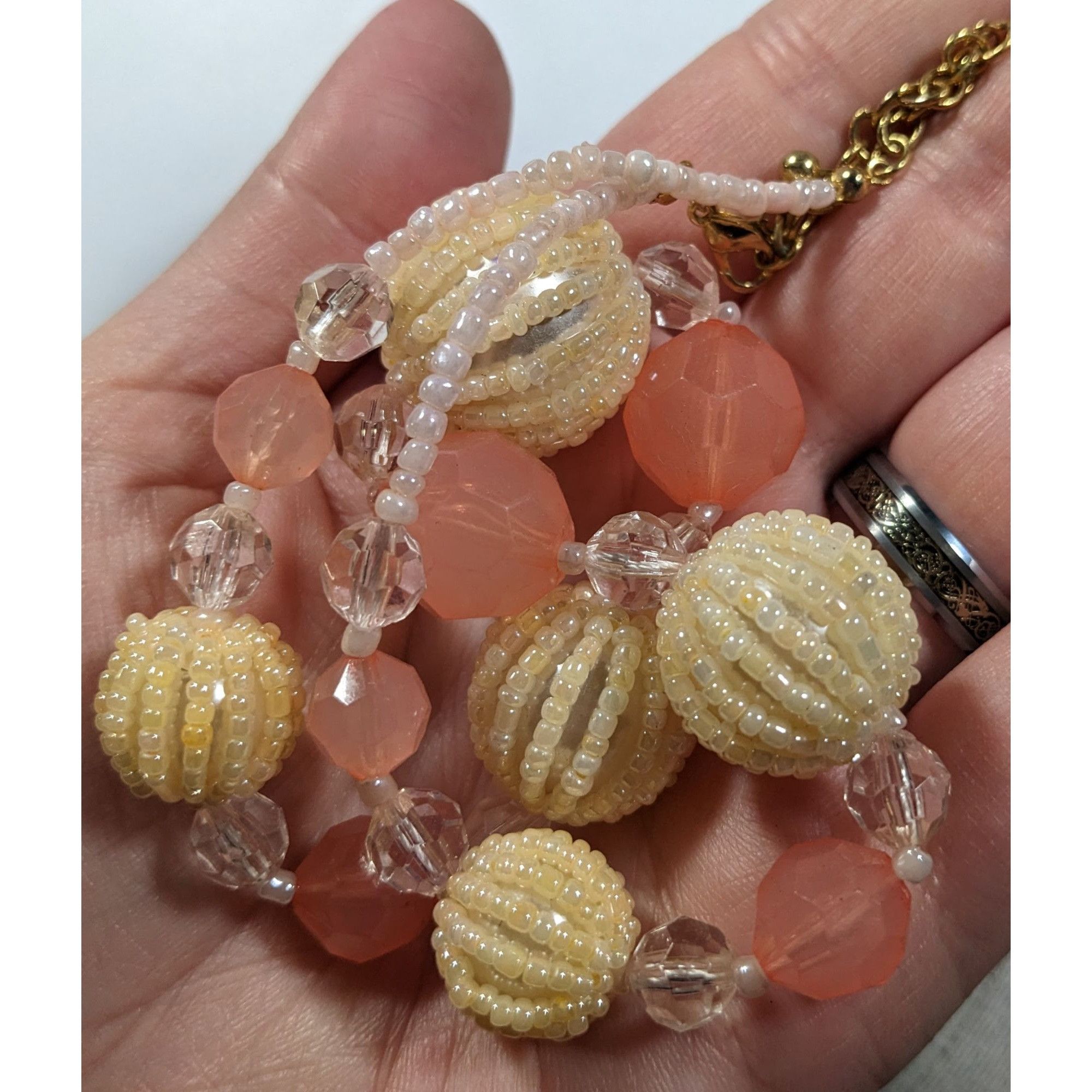 Other Vintage Coquette Retro Pink And Yellow Beaded Necklace Size ONE SIZE - 5 Thumbnail