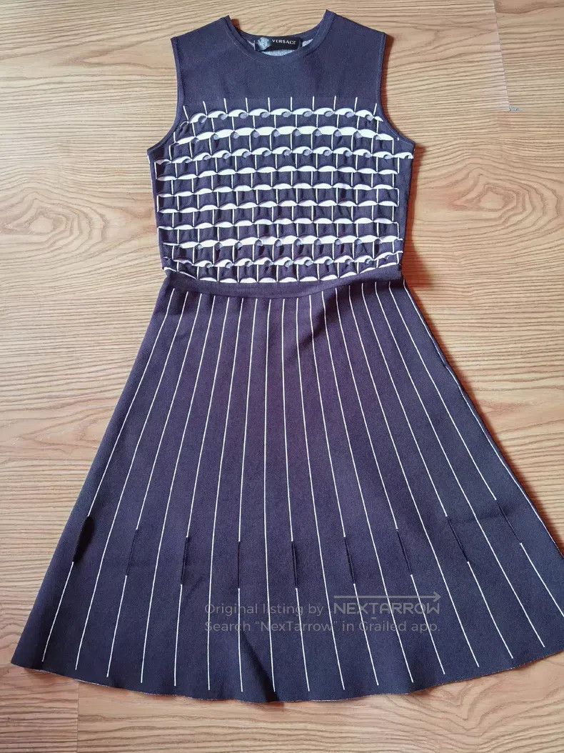 Versace Versace Black and white dress Size M / US 6-8 / IT 42-44 - 3 Thumbnail