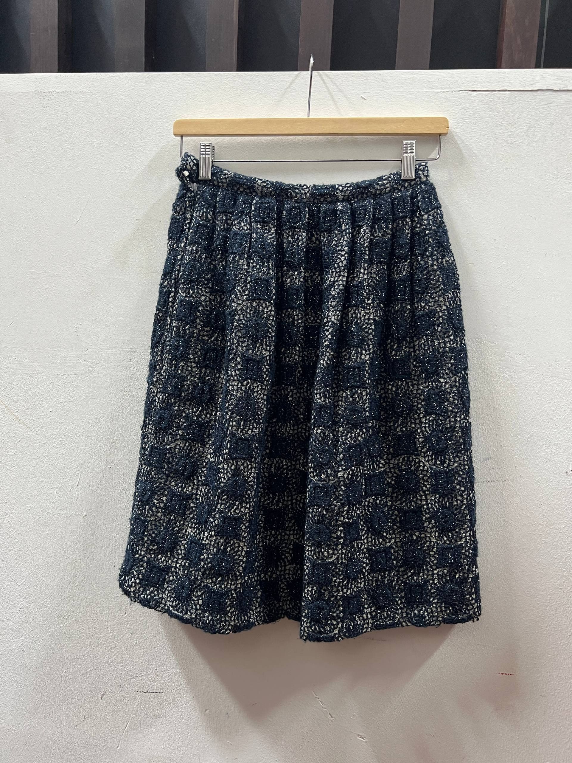 Comme des Garcons AW95 Comme Des Garcons “Sweeter Than Sweet” Floral Skirt Size 27" / US 4 / IT 40 - 1 Thumbnail