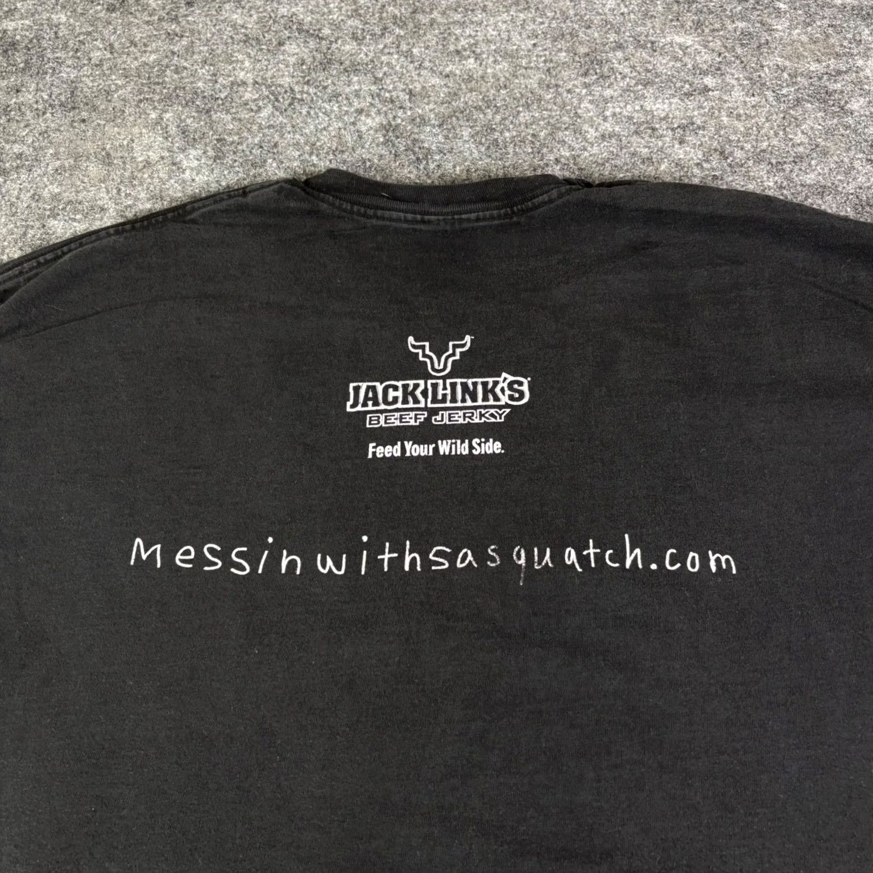 Vintage Jack Links Beef Jerky No Mess with Sasquatch Black Graphic T-Shirt Mens XL Size US XL / EU 56 / 4 - 8 Thumbnail