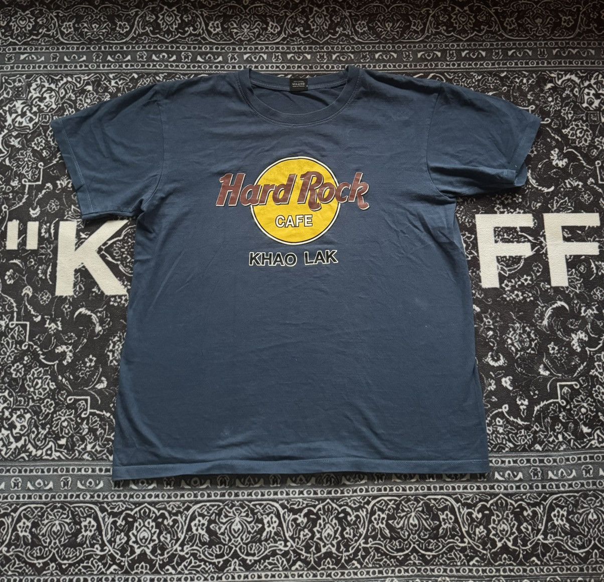 Hard Rock Cafe Hard Rock Cafe Khao Lak (FAKE) Size US XL / EU 56 / 4 - 1 Thumbnail