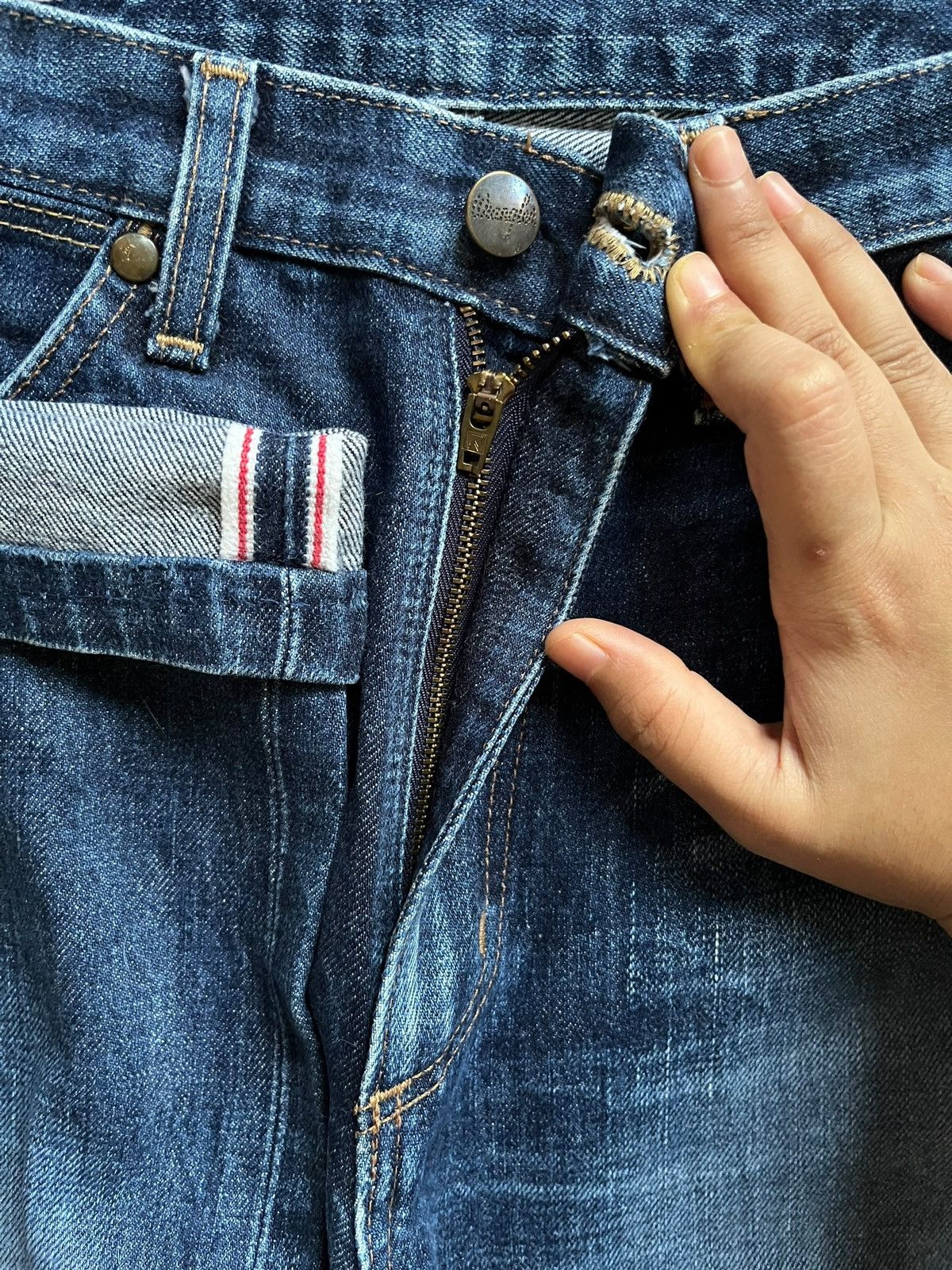 Vintage × Wrangler Wrangler Blue Bell Selvedge Blue Wash Distressed Baggy Jeans Size US 28 / EU 44 - 4 Thumbnail
