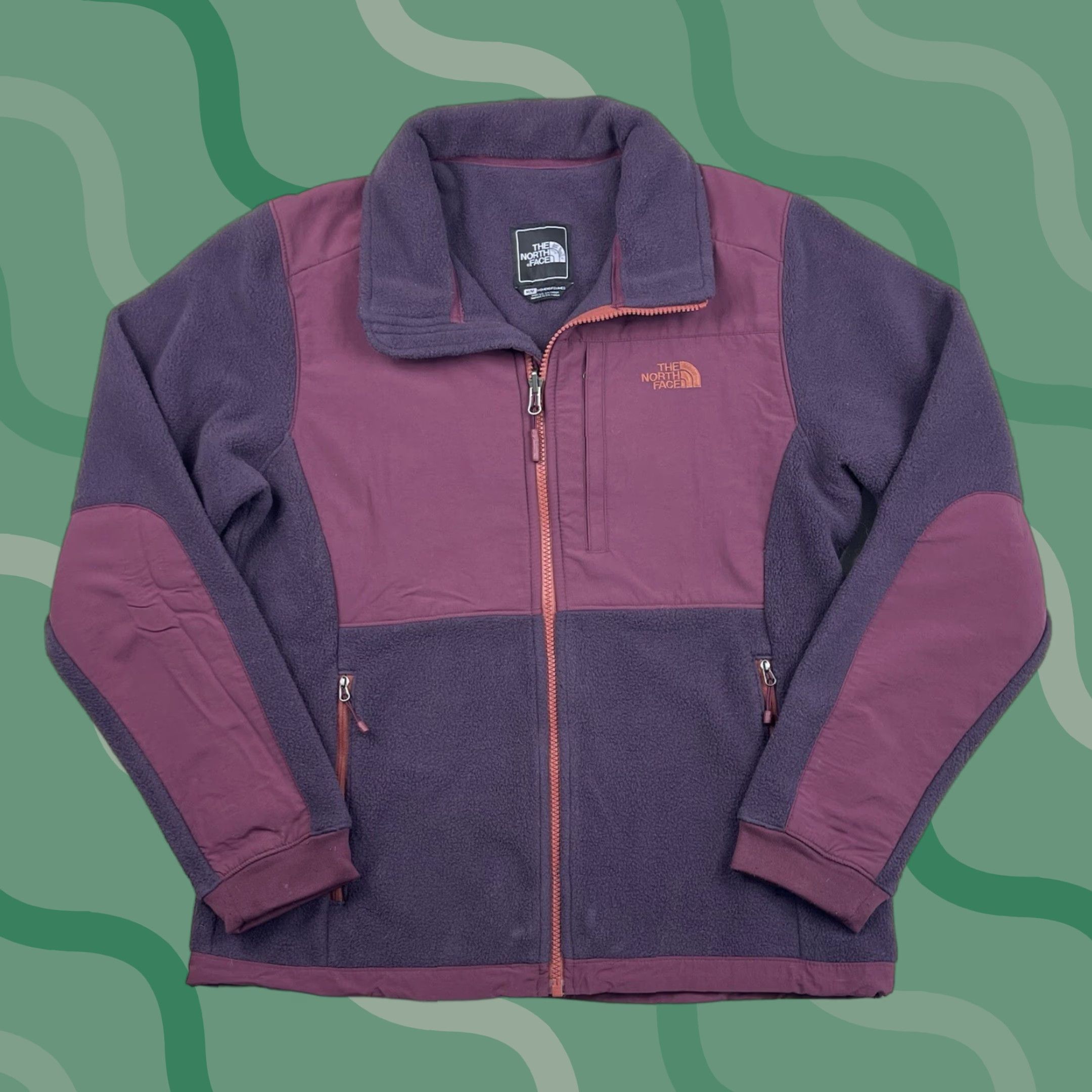 The North Face VINTAGE The North Face Denali Fleece Jacket Womens Size Medium Full Zip Ski Purple Size M / US 6-8 / IT 42-44 - 1 Thumbnail