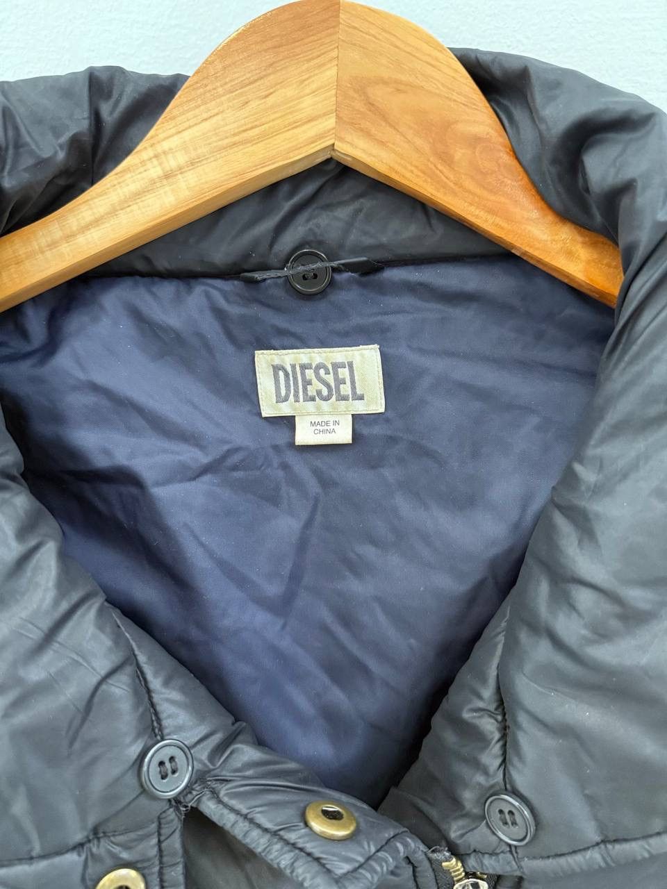 Diesel × Japanese Brand Diesel Y2K Vintage Patent Puffer Avant Garde Jacket Bomber Size S / US 4 / IT 40 - 2 Thumbnail