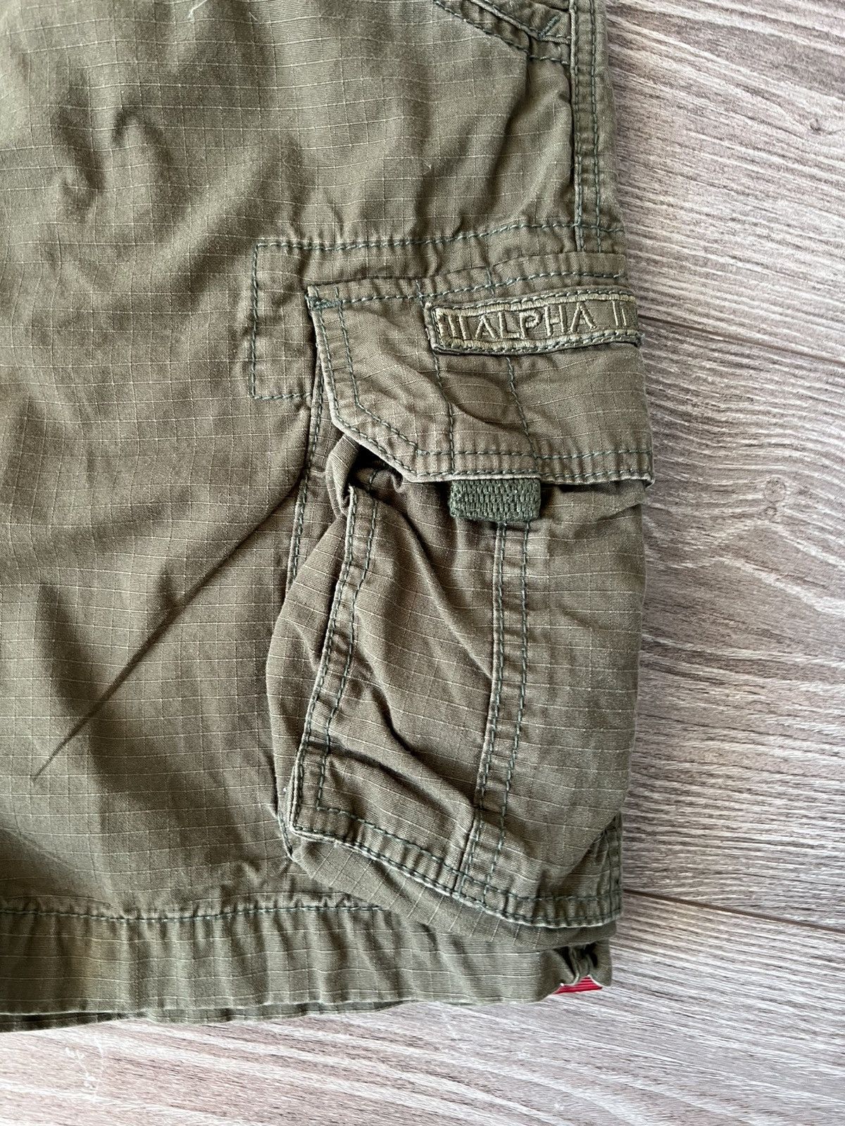 Alpha Industries Alpha Industries Stream Cargo Military Flyer Crew Shorts Size US 33 - 11 Thumbnail