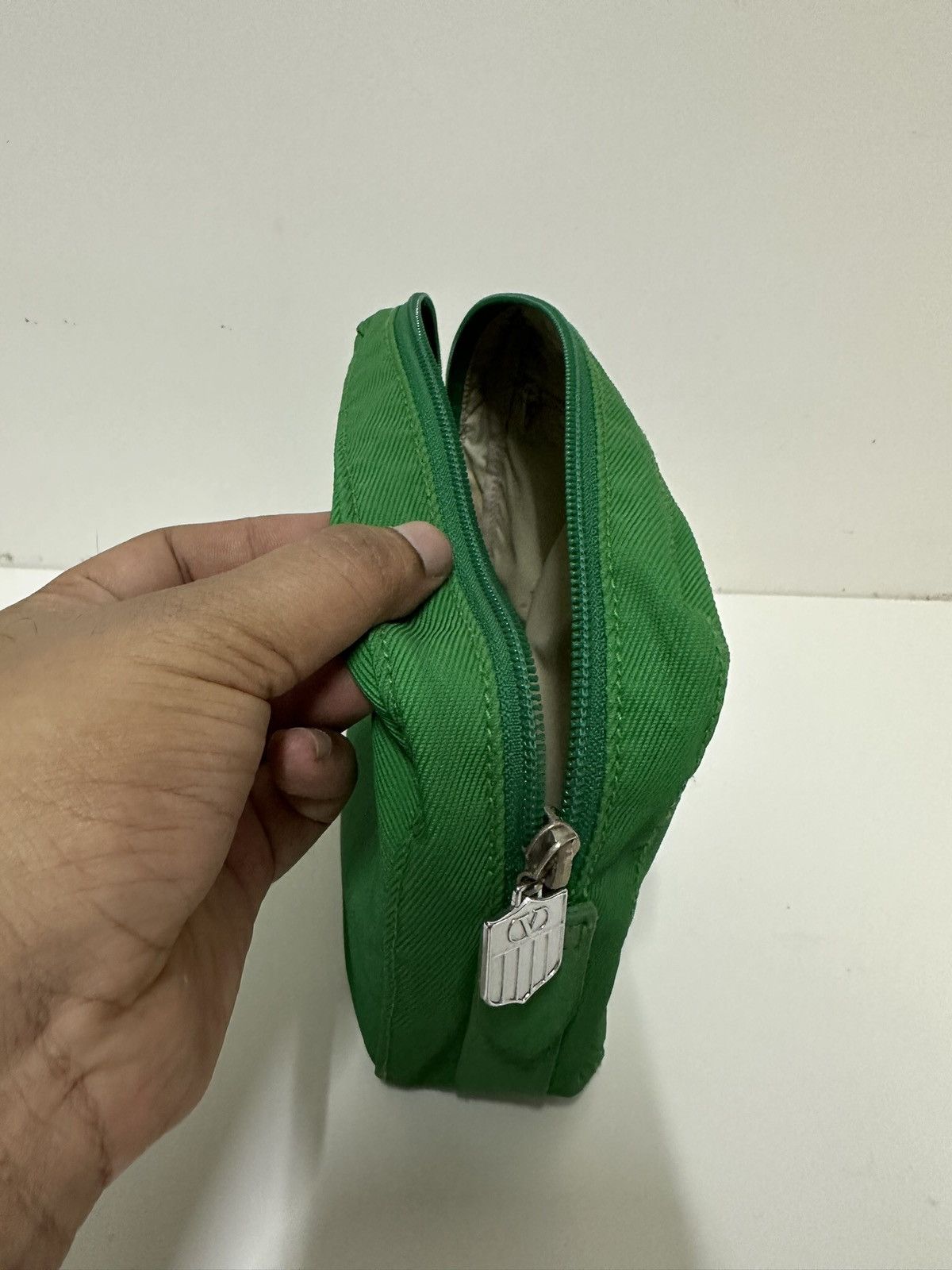 Valentino × Vintage 90s Valentino Garavani Sport zipper pouch Size ONE SIZE - 9 Thumbnail