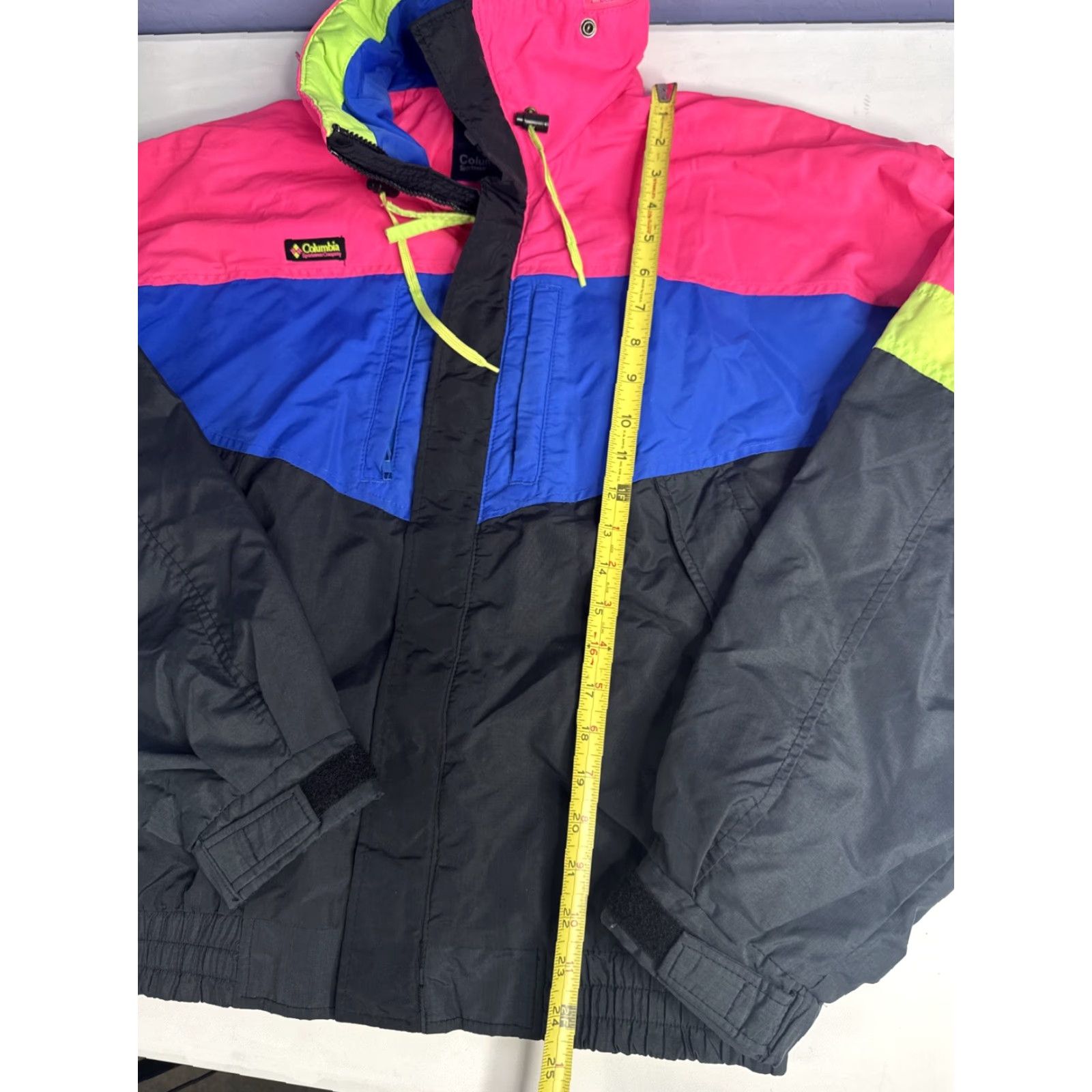 Vintage VINTAGE Columbia Windbreaker Jacket Men L Pink Neon Green Black Nylon Regular Size US L / EU 52-54 / 3 - 5 Thumbnail