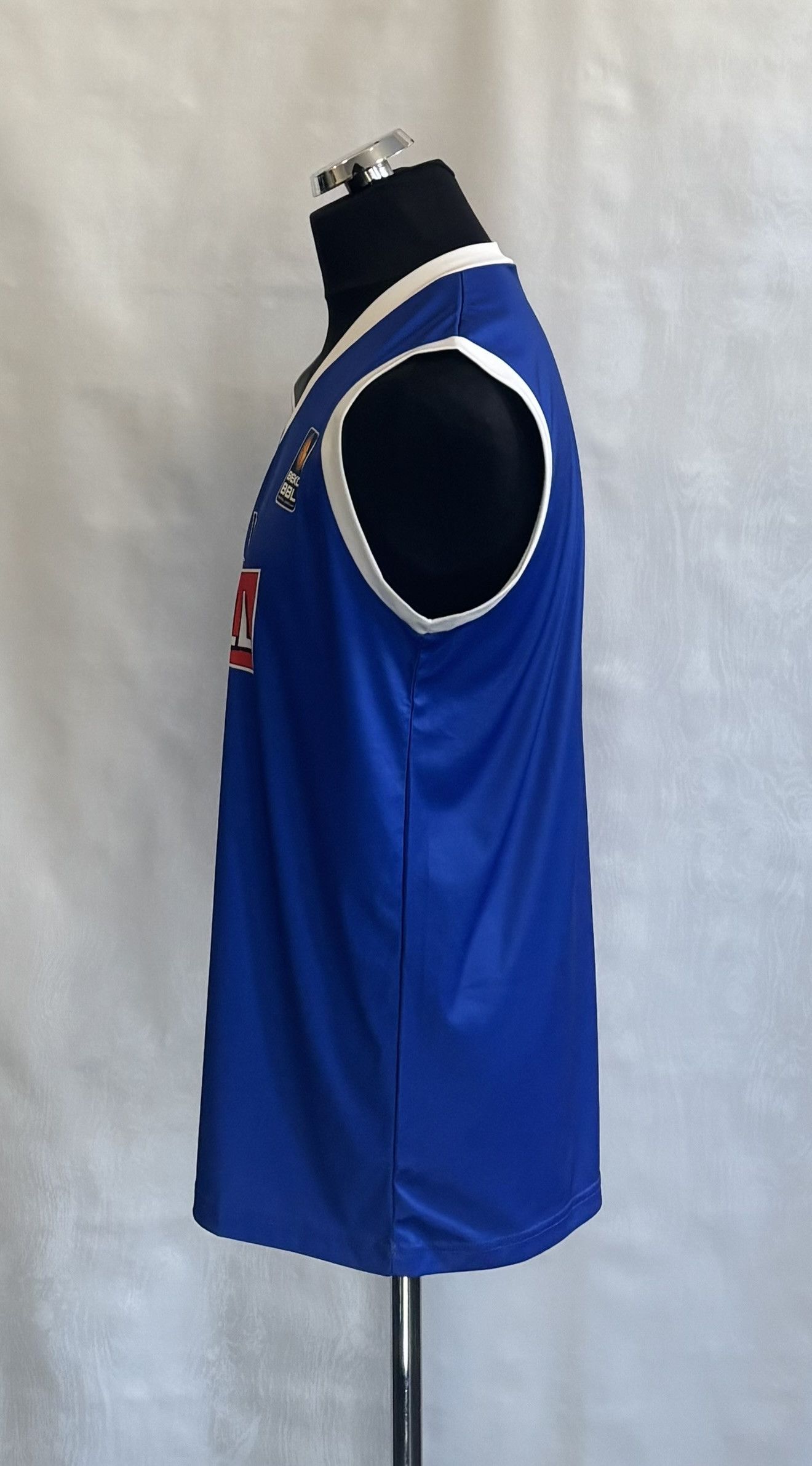 Other Alba Berlin Basketball Academy BBL Basketball Jersey, size M Size US M / EU 48-50 / 2 - 3 Thumbnail