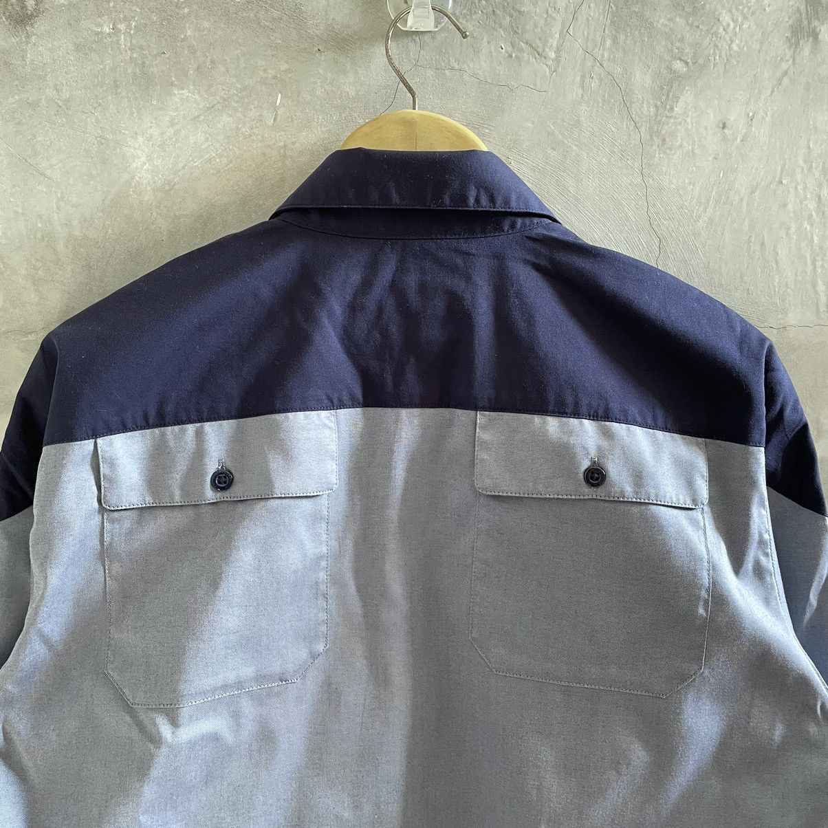 GU × Kim Jones RARE🔥Gu x Kim Jones two pockets at the back Ls Shirt Size US M / EU 48-50 / 2 - 4 Thumbnail