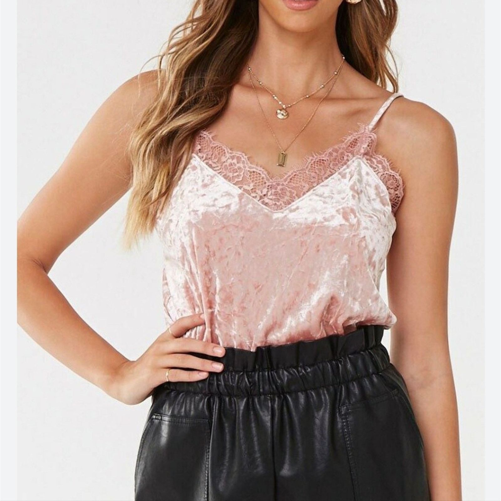 Forever 21 Forever 21 Lace Trim Velvet Cami- Medium Size M / US 6-8 / IT 42-44 - 1 Thumbnail