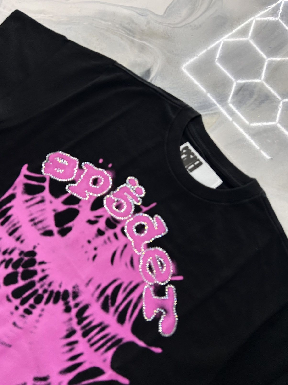 Sp5der Sp5der Rhinestone Scattered Web Tee Black Pink Size M Size US M / EU 48-50 / 2 - 5 Thumbnail