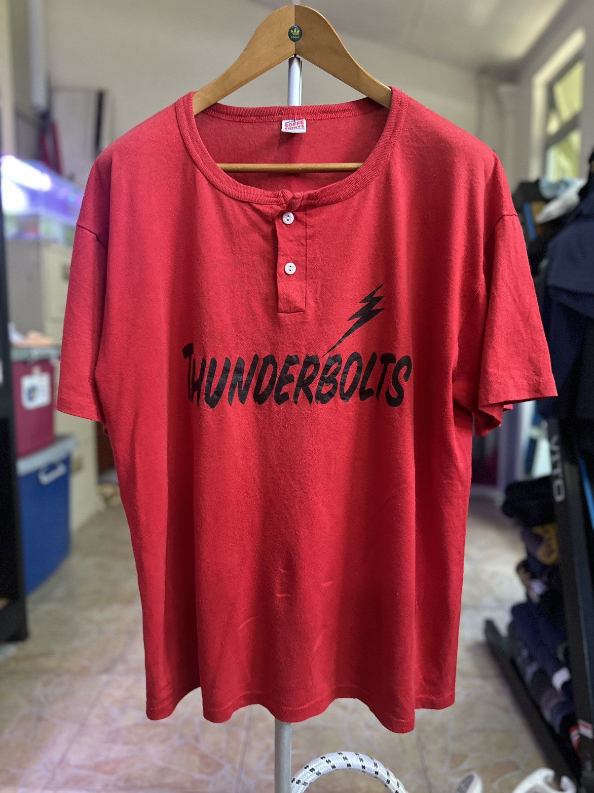 Vintage Vintage Thunderbolts tshirt Size US XL / EU 56 / 4 - 1 Thumbnail
