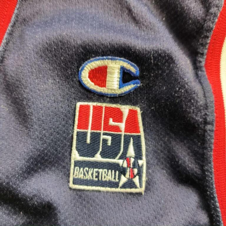 Champion Team USA 2000 Vince Carter Champion EU NBA jersey size M Size US M / EU 48-50 / 2 - 4 Thumbnail