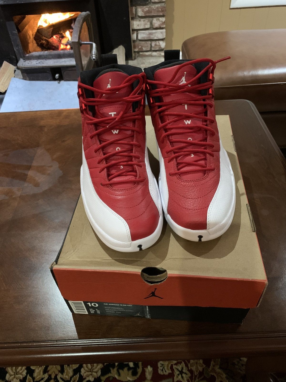 Jordan Brand Jordan 12 Retro gym Redd/White Size US 10 / EU 43 - 1 Thumbnail