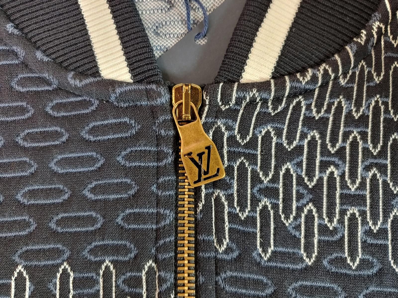 Louis Vuitton Louis Vuitton Tennis Damier Quilted Cotton Bomber in Navy Size US XL / EU 56 / 4 - 5 Thumbnail