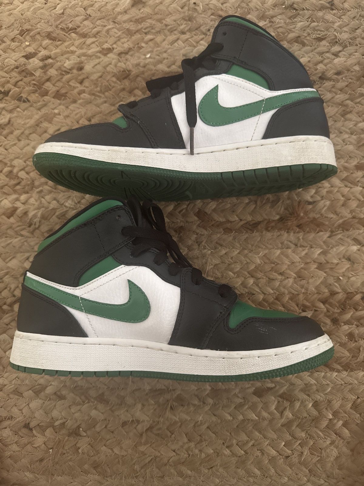 Nike Jordan 1 Green Toe Size US 6 / IT 36 - 2 Thumbnail