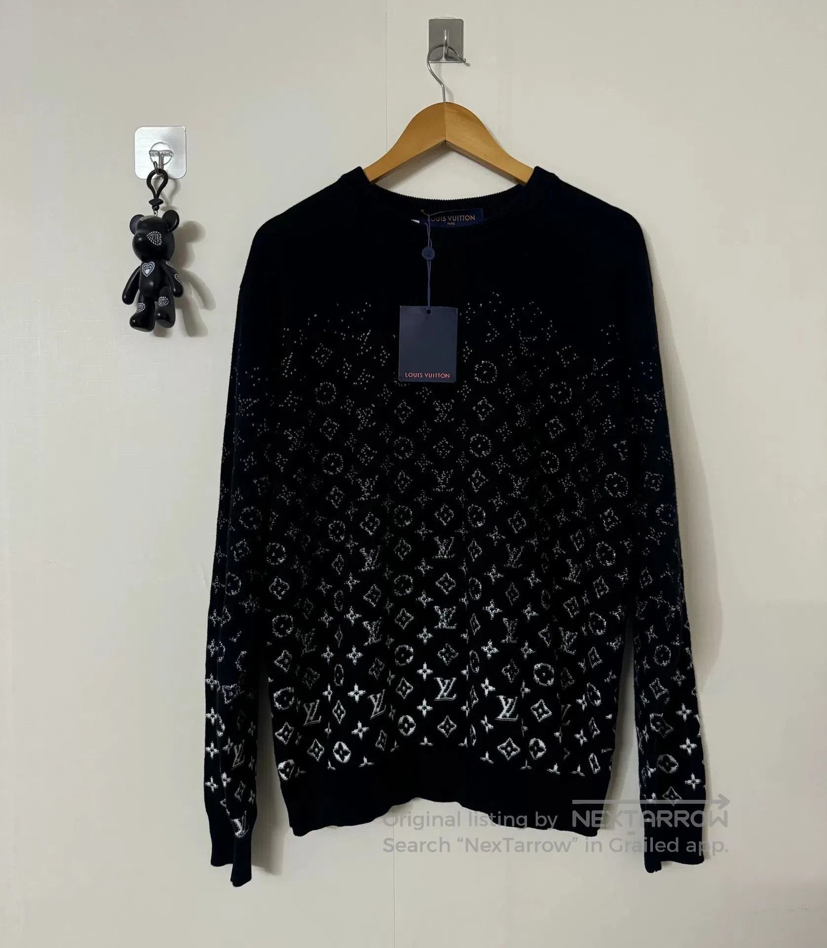 Louis Vuitton louis vuitton gradient sweater in size large. Size US L / EU 52-54 / 3 - 1 Thumbnail
