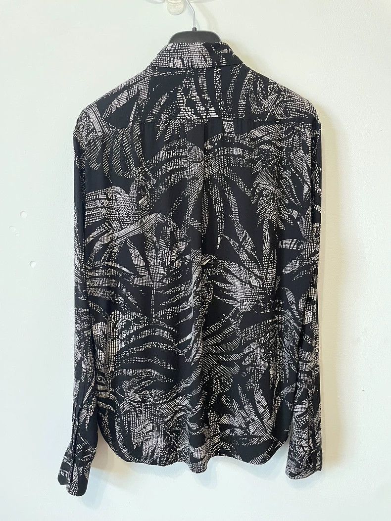 Saint Laurent Paris Saint Laurent Paris Saint Laurent Long Sleeve Silk Shirt-2 Size US S / EU 44-46 / 1 - 3 Thumbnail