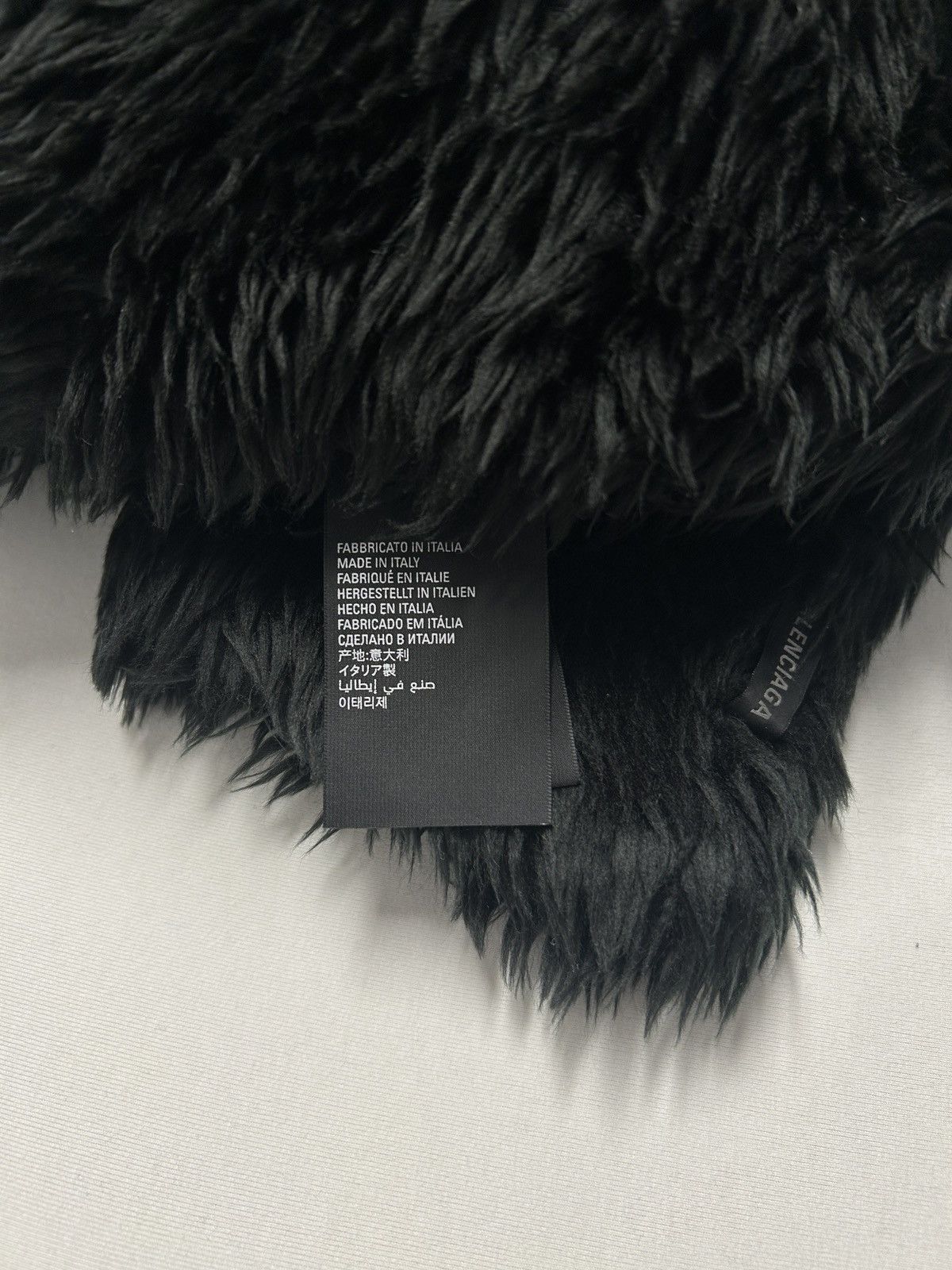 Balenciaga 2023 Mud Show Hooded Faux Fur Scarf Size ONE SIZE - 8 Thumbnail