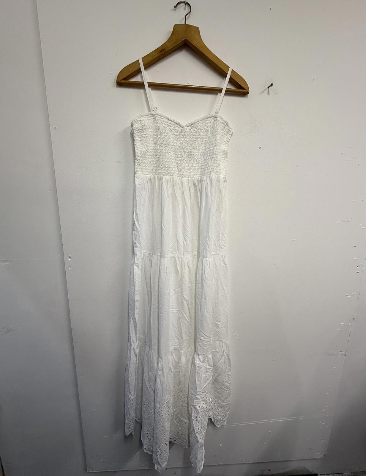 Other John Lewis White Smocked Bodice Maxi Dress Size M Size M / US 6-8 / IT 42-44 - 1 Thumbnail