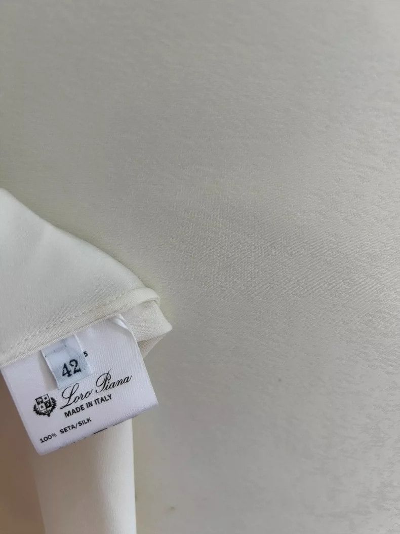 Loro Piana LORO PIANA Creamy heavy silk top Size L / US 10 / IT 46 - 7 Thumbnail