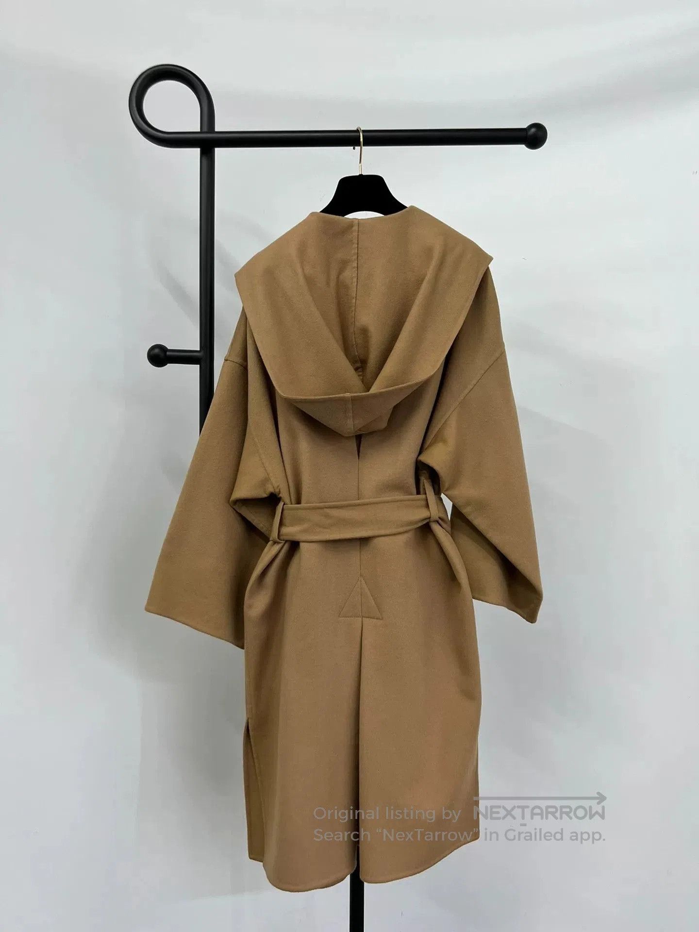 Loewe Loewe Camel Hooded Wool Coat. Size US XS / EU 42 / 0 - 2 Thumbnail