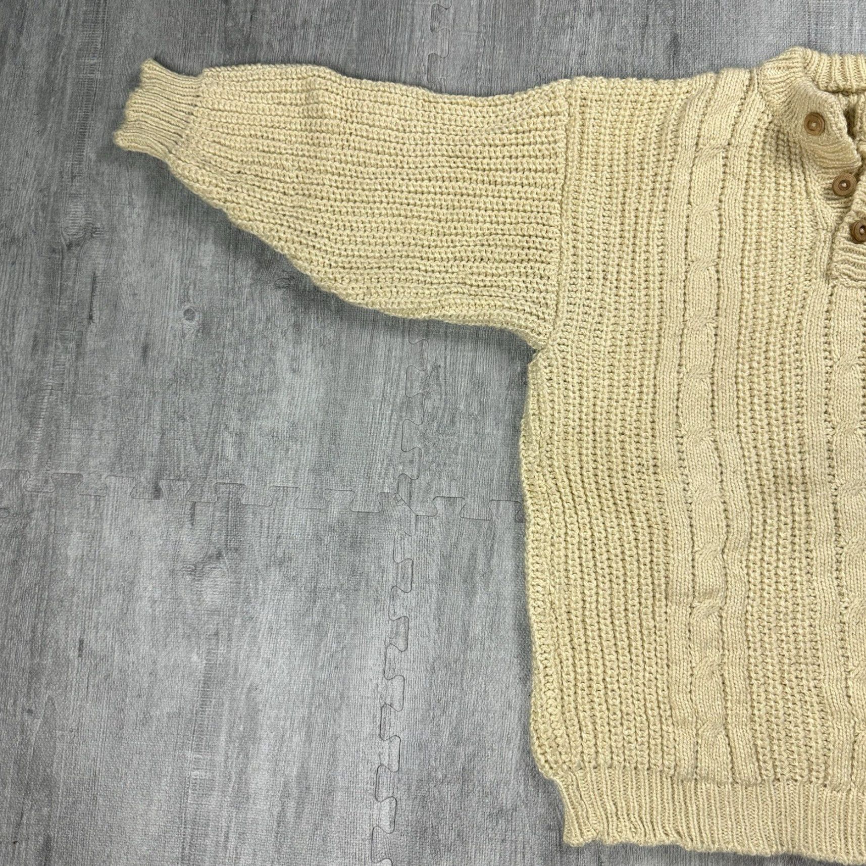 Vintage VINTAGE Handmade Chunky Cable Knit Henley Sweater Adult 2XL Ivory Casual Classic 80s 90s Mens Size US XXL / EU 58 / 5 - 6 Thumbnail