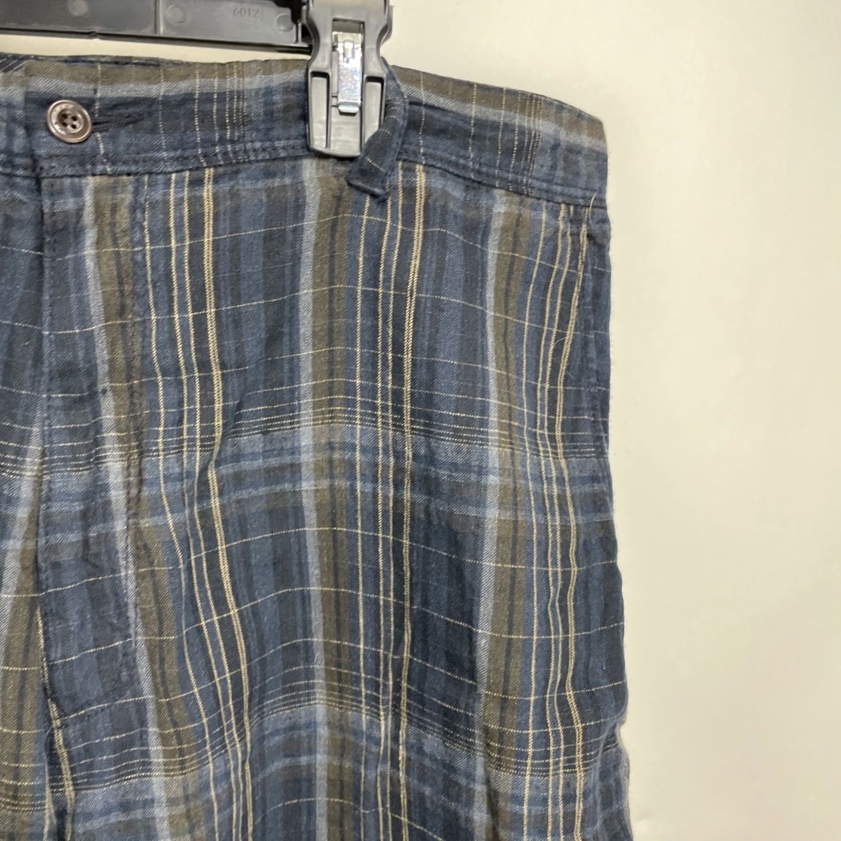 Tommy Bahama Tommy Bahama Shorts Mens 38 Blue Plaid Paradise Nation Linen Silk Blend Casual 5-Pocket Inseam 10 Zip Button. Size US 38 / EU 54 - 3 Thumbnail