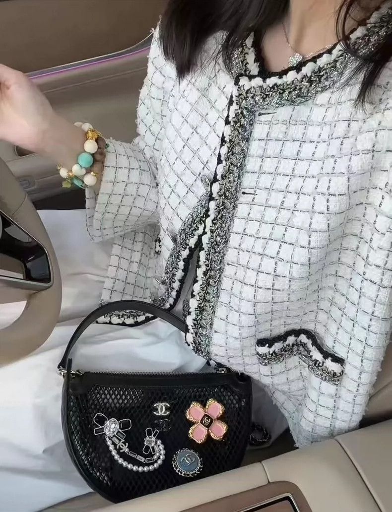 Chanel Chanel 25S white silhouette tweed short jacket Size S / US 4 / IT 40 - 3 Thumbnail