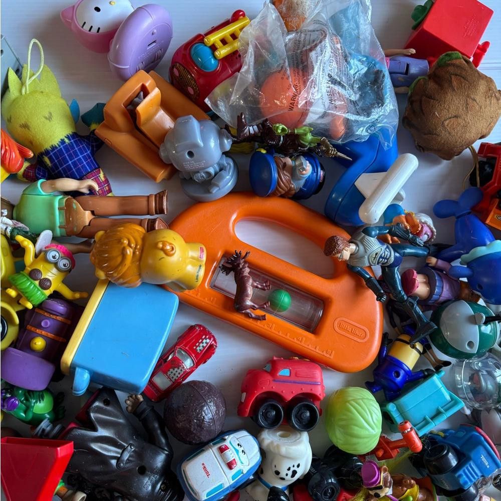 Designer Vintage toy lot, great for resellers Size ONE SIZE - 5 Thumbnail