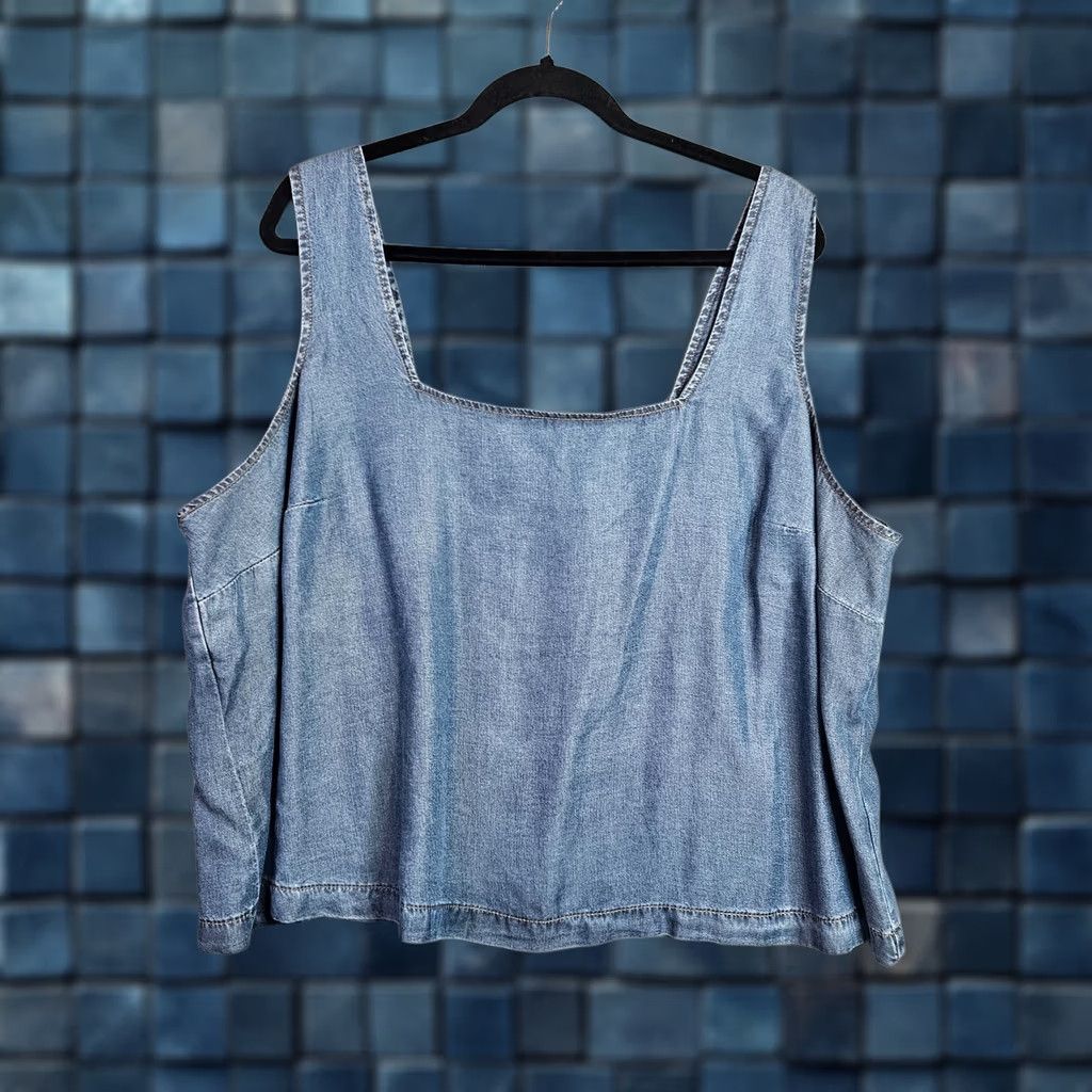 Torrid Torrid Denim Crop Top Tencel Square Neck 2X Blue NWT Womens Top Casual Short Sleeve Medium Wash Size XXL / US 16-18 / IT 52-54 - 1 Thumbnail