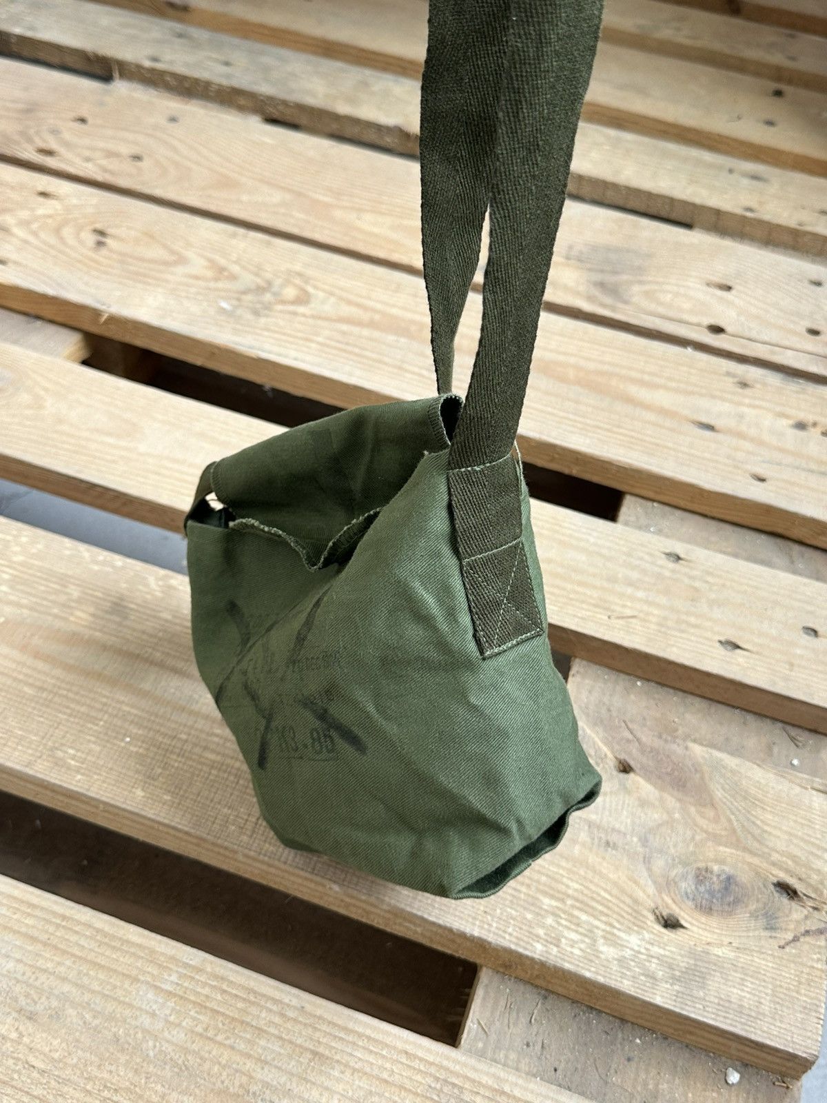 Vintage Vintage 90s 5.56mm F1 Ball Khaki Ammo Shoulder Bag Size ONE SIZE - 5 Thumbnail